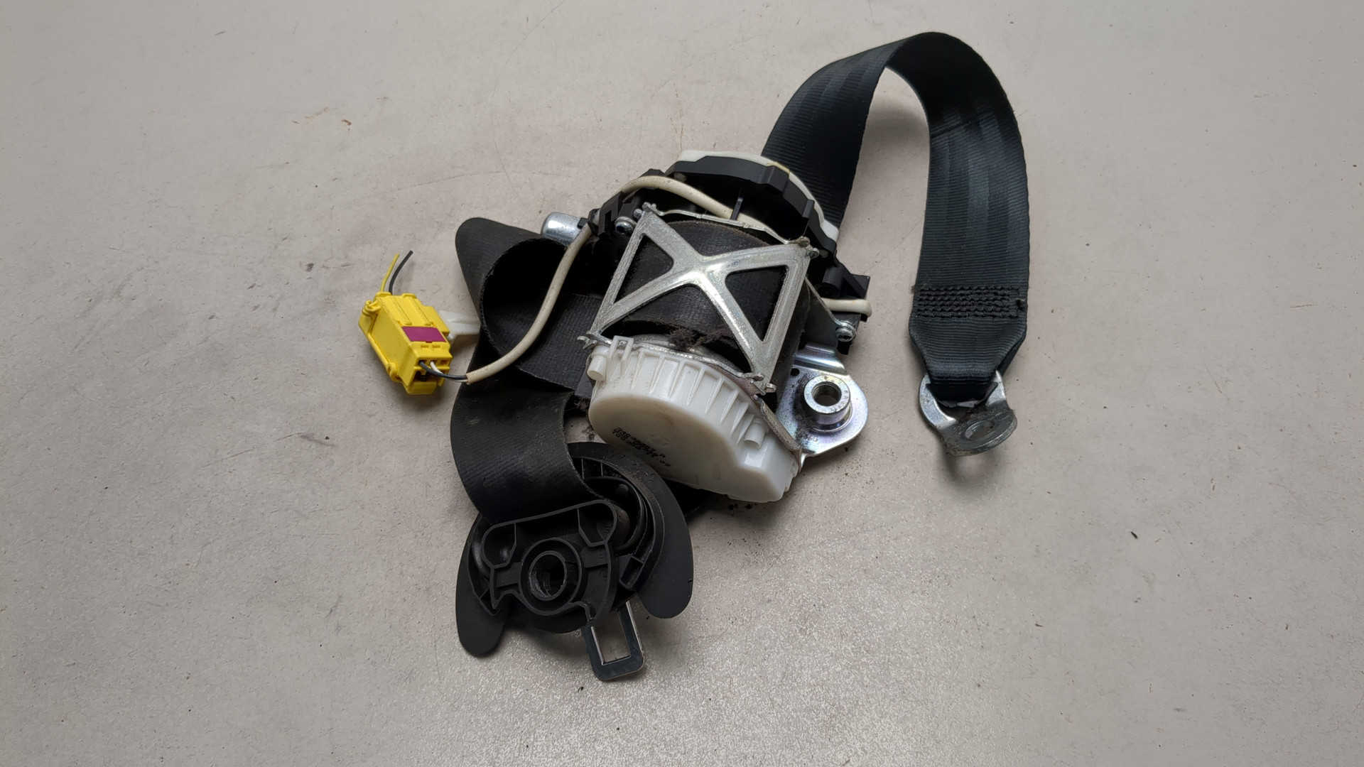 Ремень безопасности