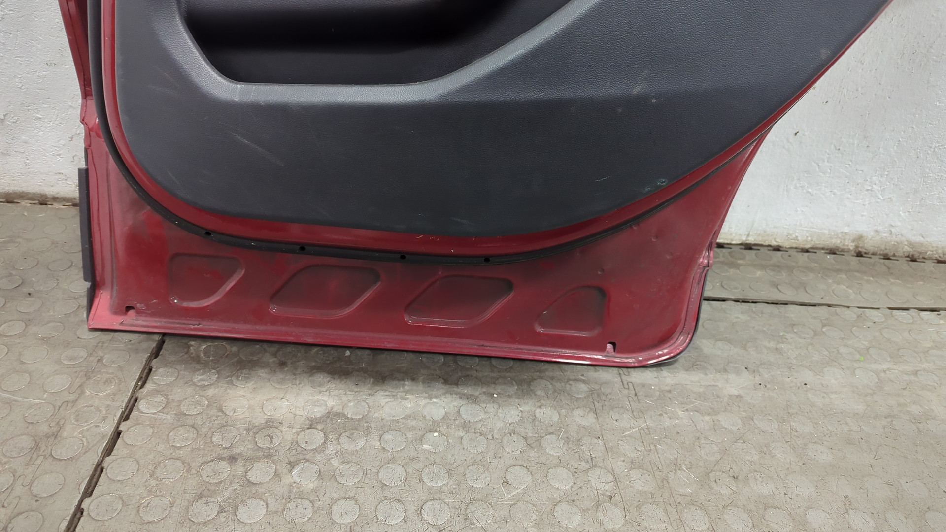 Дверь задняя правая