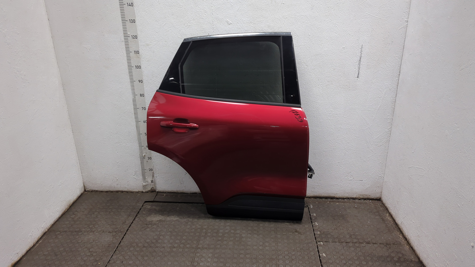 Дверь задняя правая