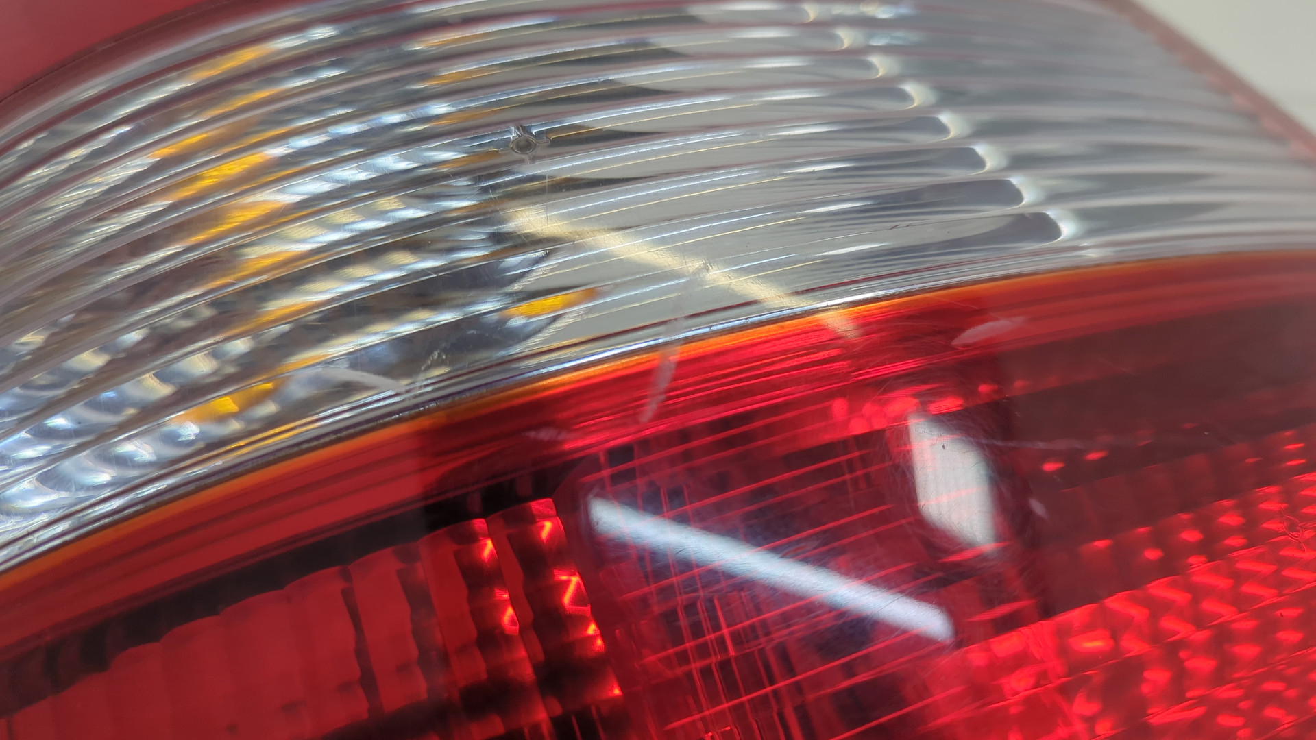 Фонарь задний левый