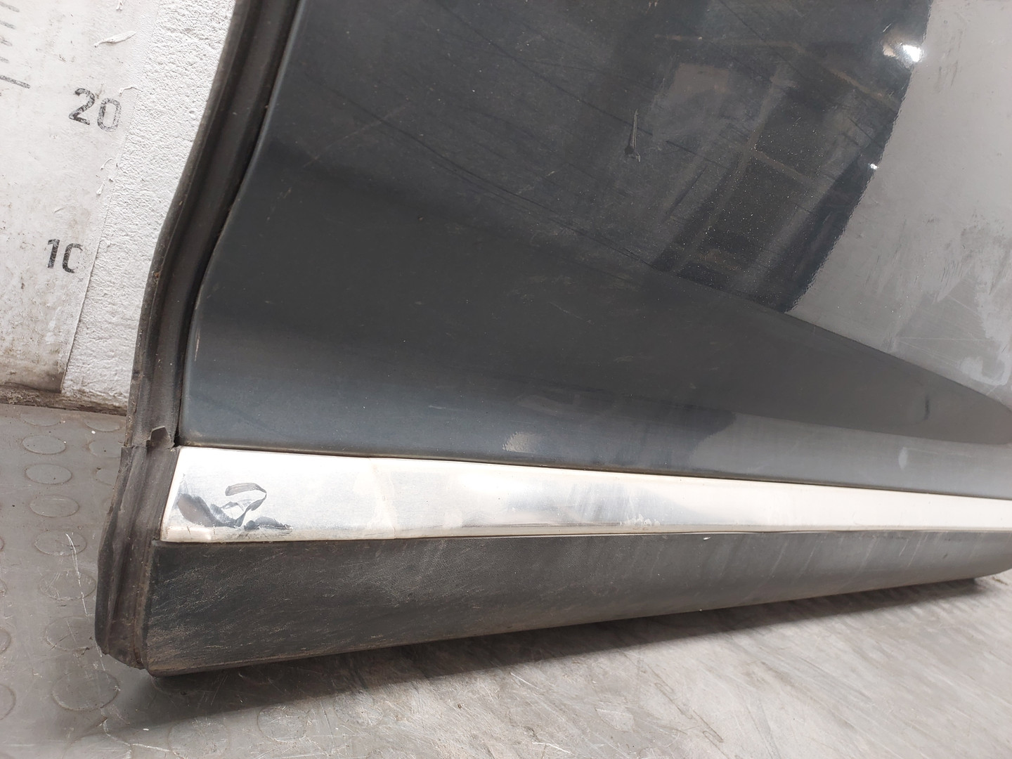 Дверь передняя левая