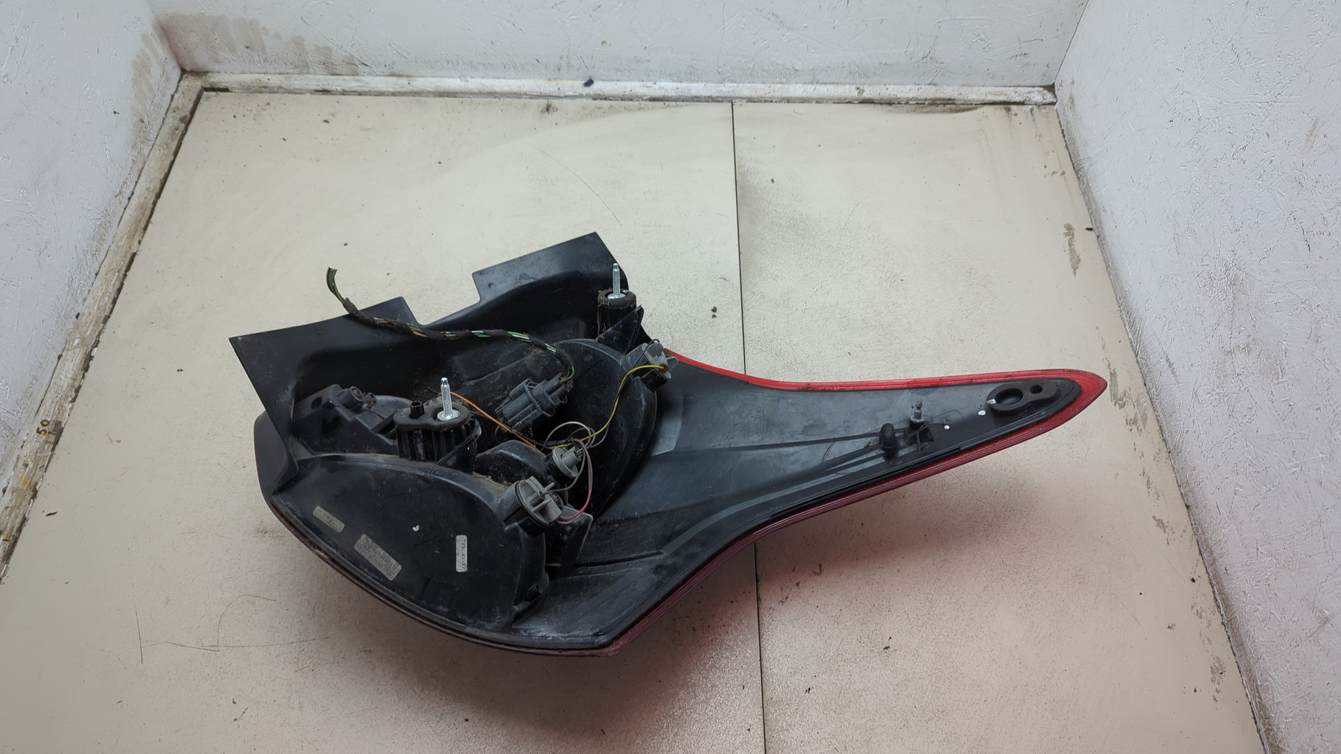 Фонарь задний левый