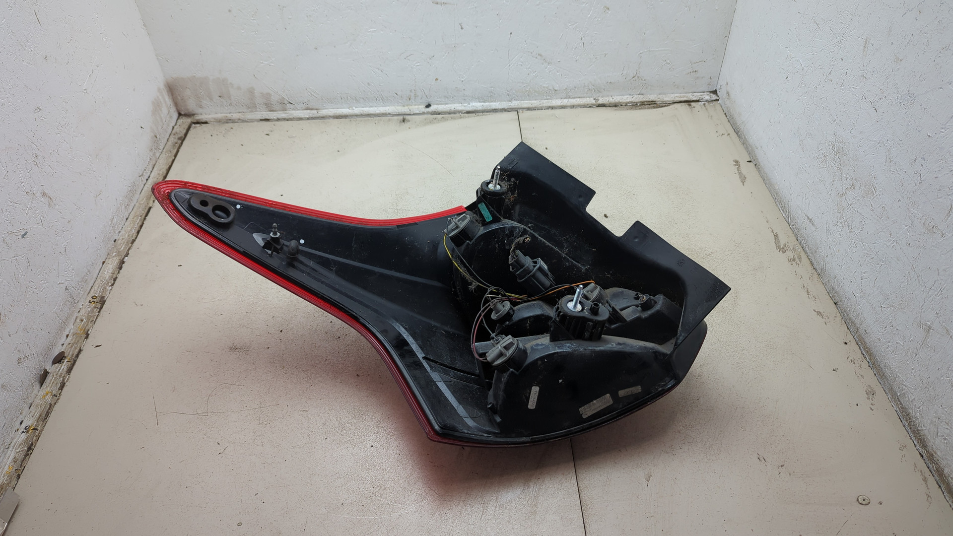 Фонарь задний правый