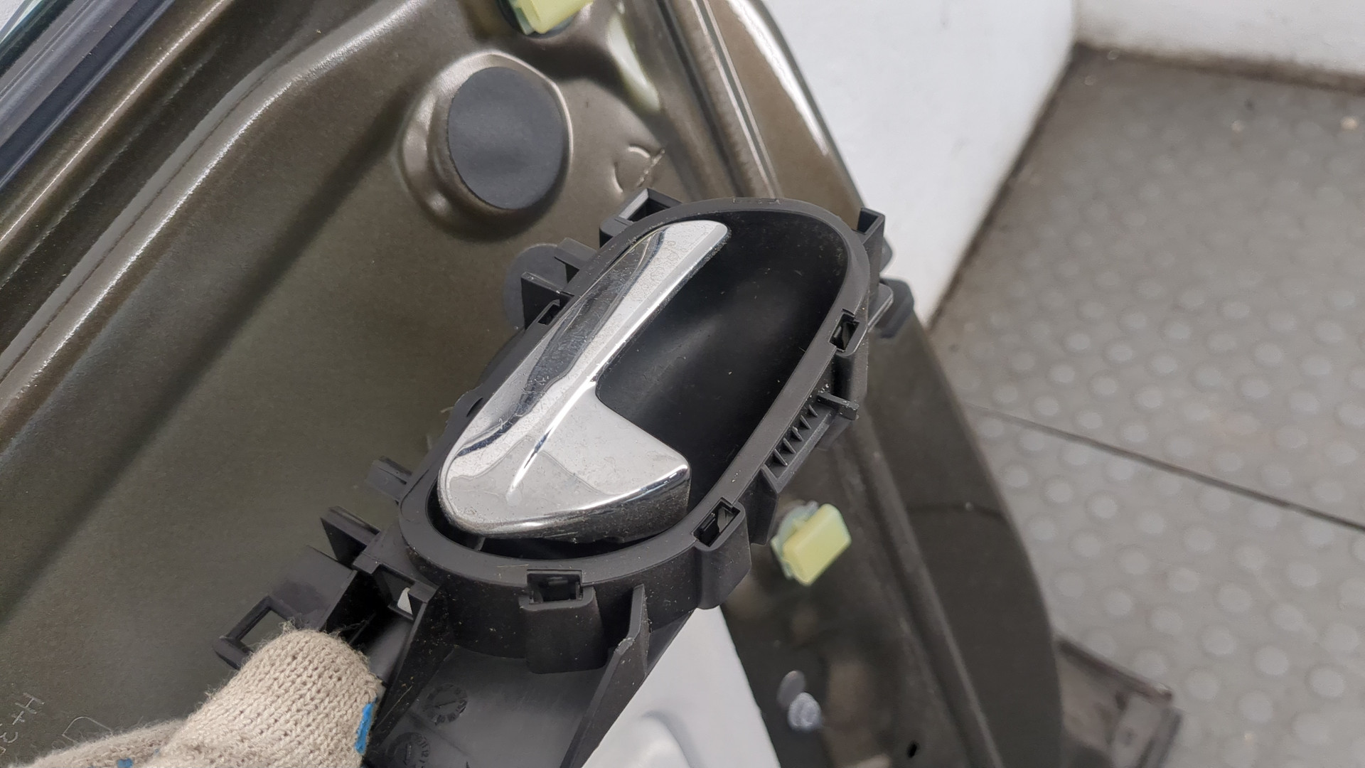 Дверь передняя правая