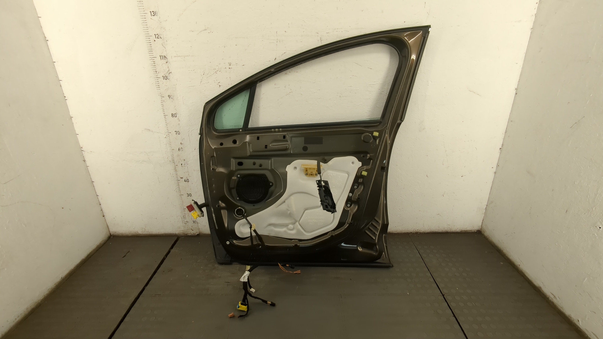 Дверь передняя правая