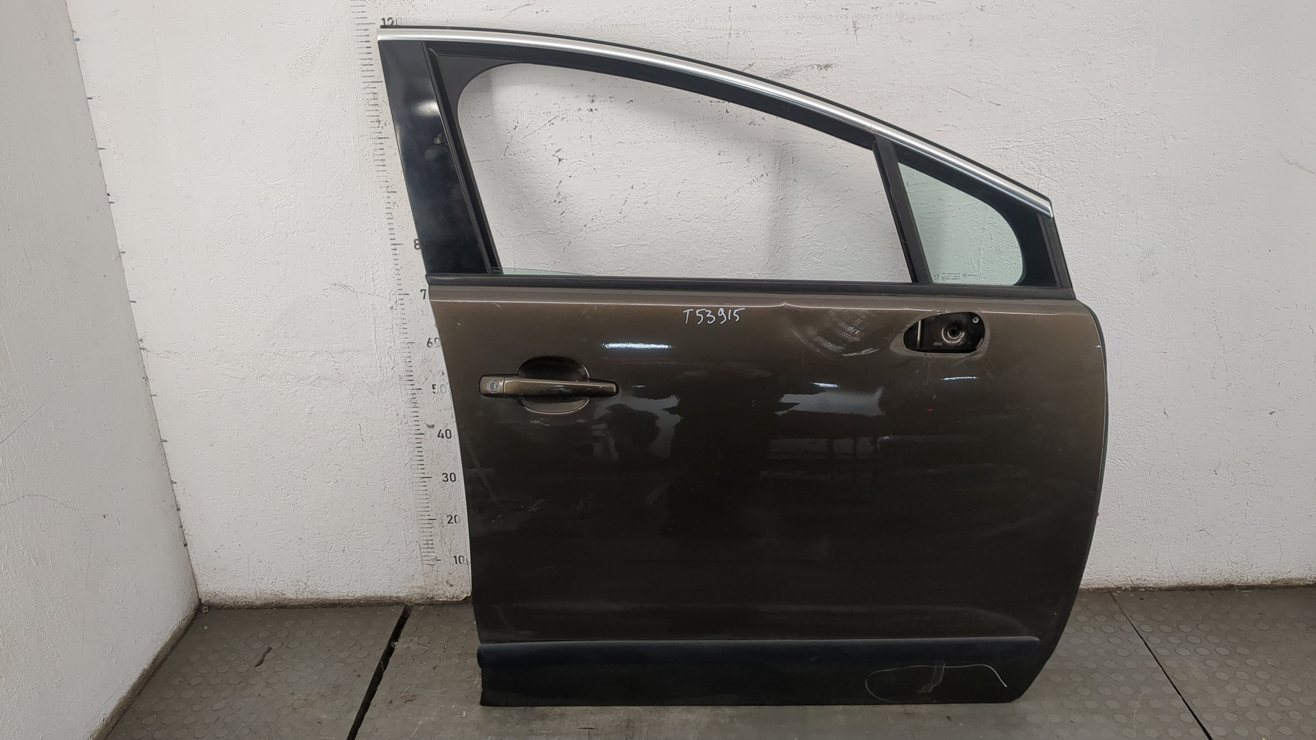 Дверь передняя правая