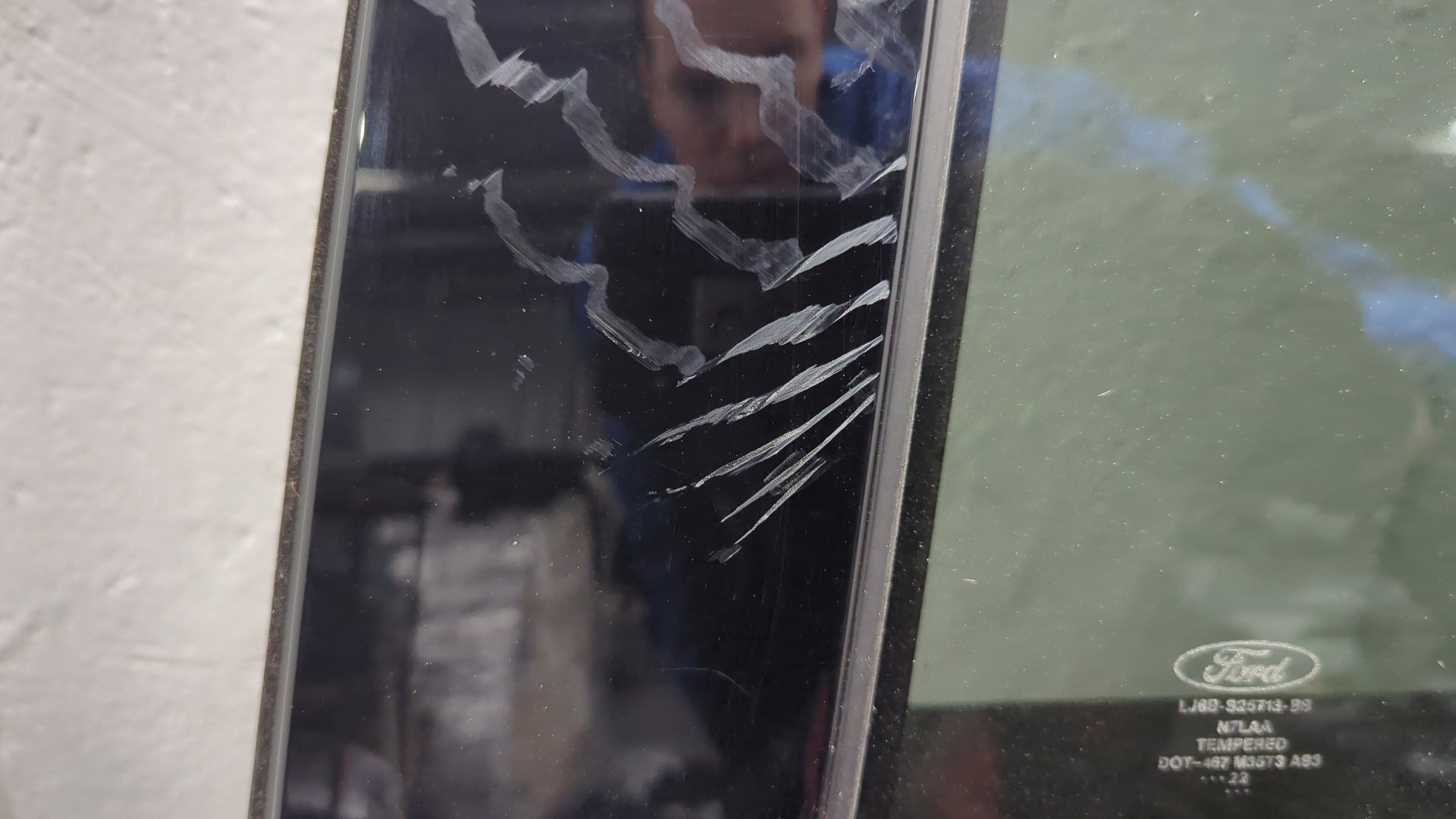 Дверь задняя левая