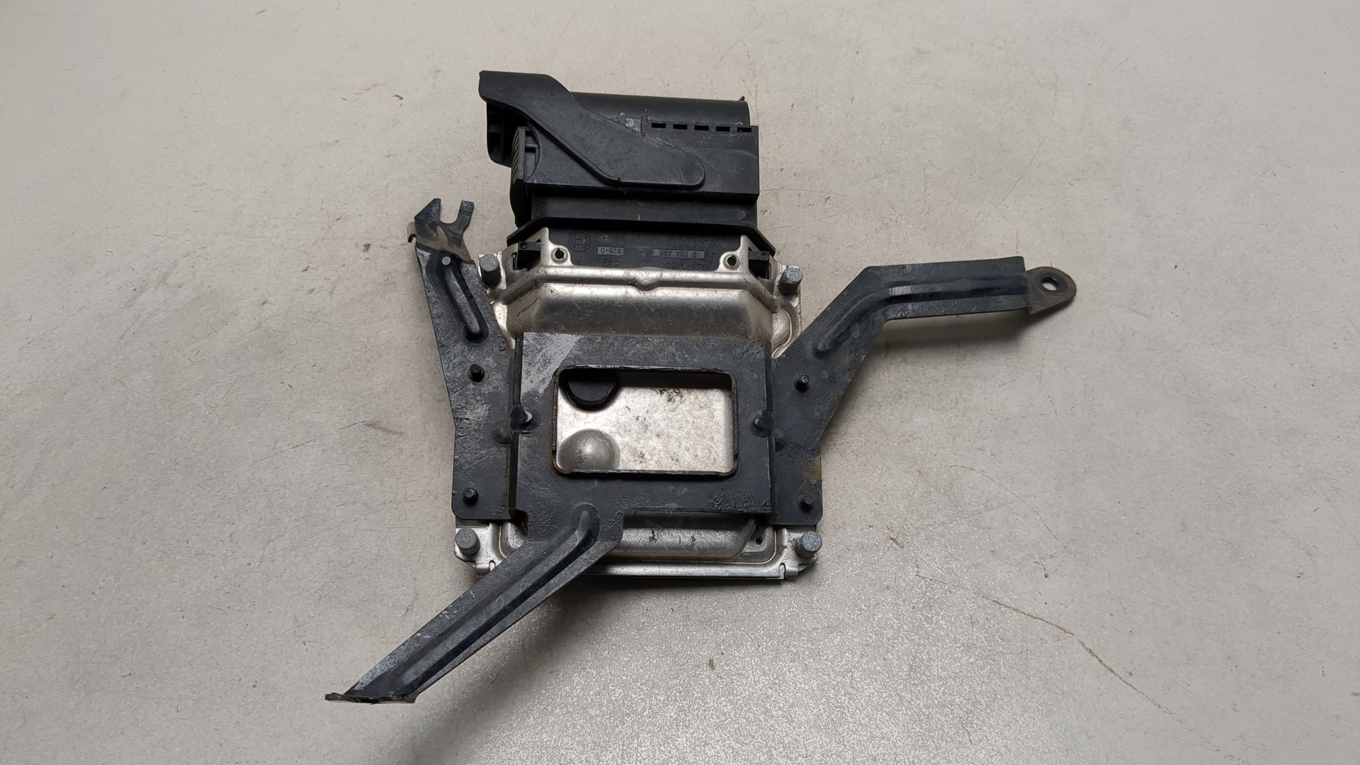 Блок управления двигателем