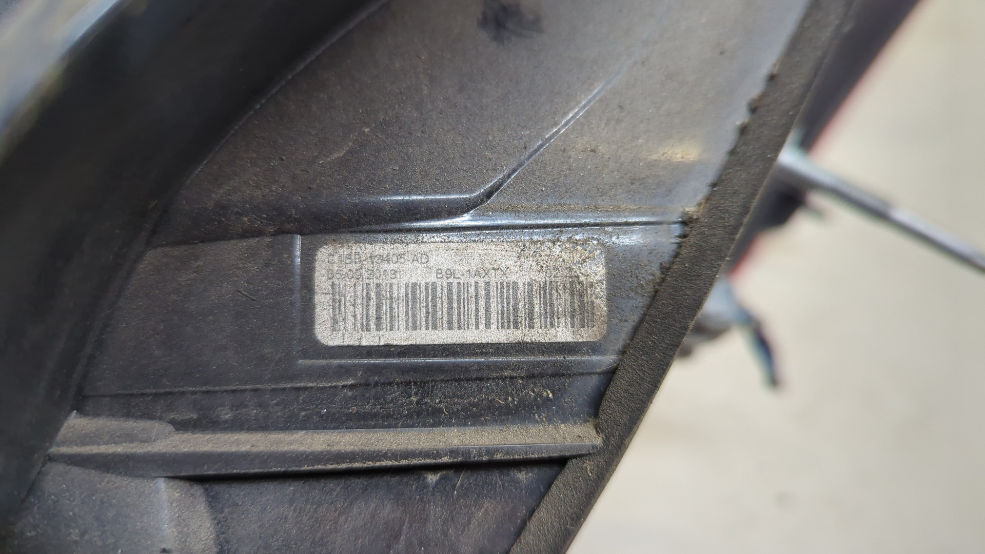 Фонарь задний левый