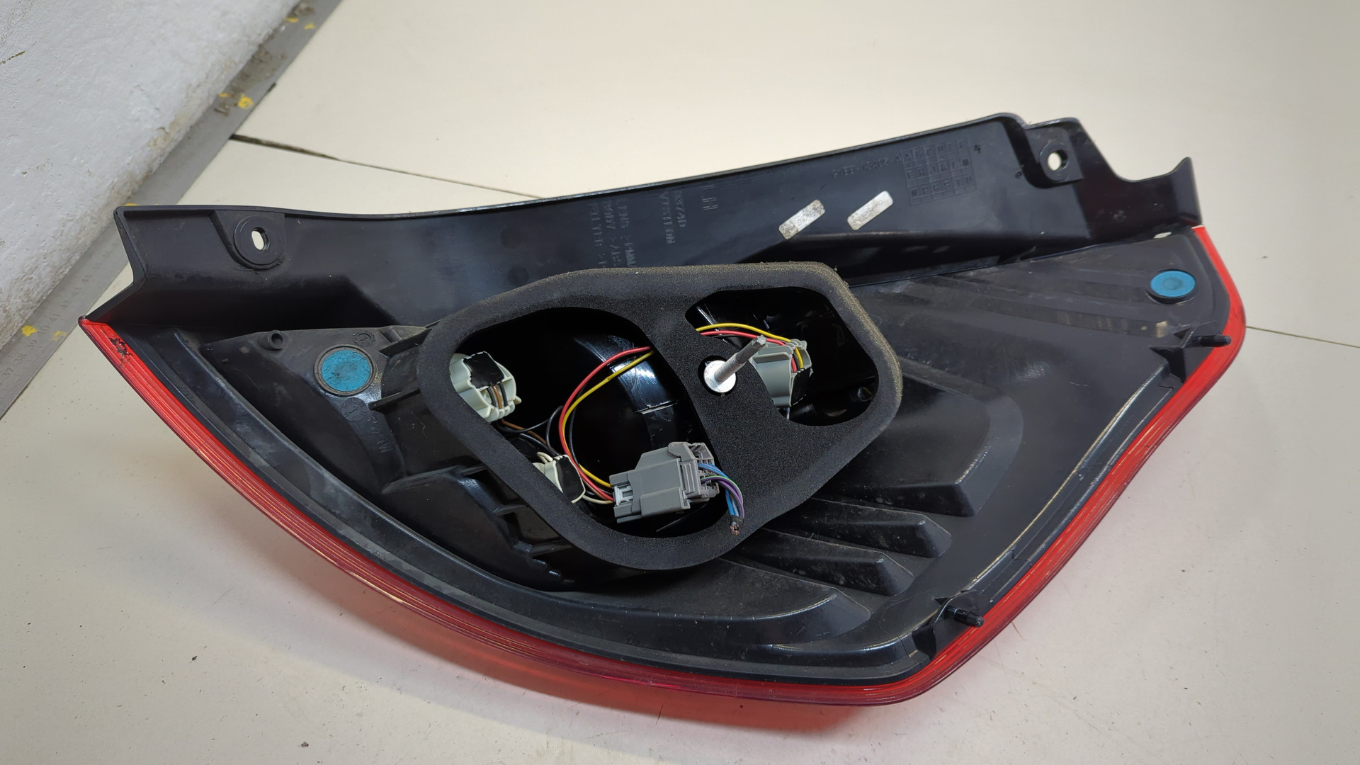 Фонарь задний левый