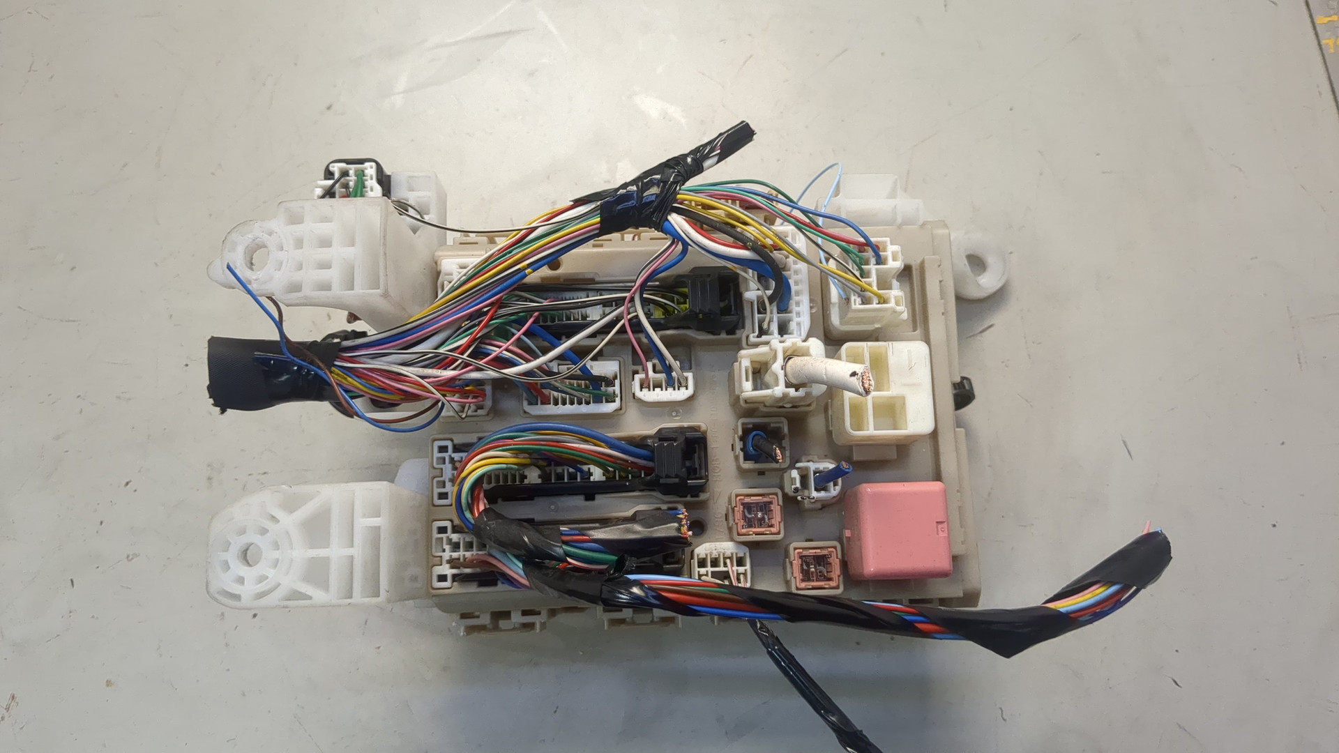 Блок предохранителей