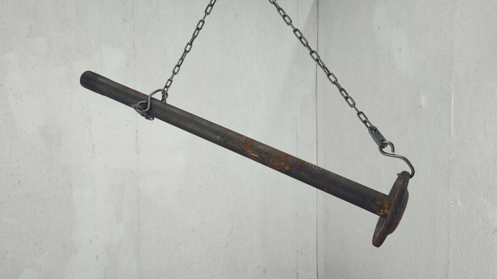 Полуось задняя правая