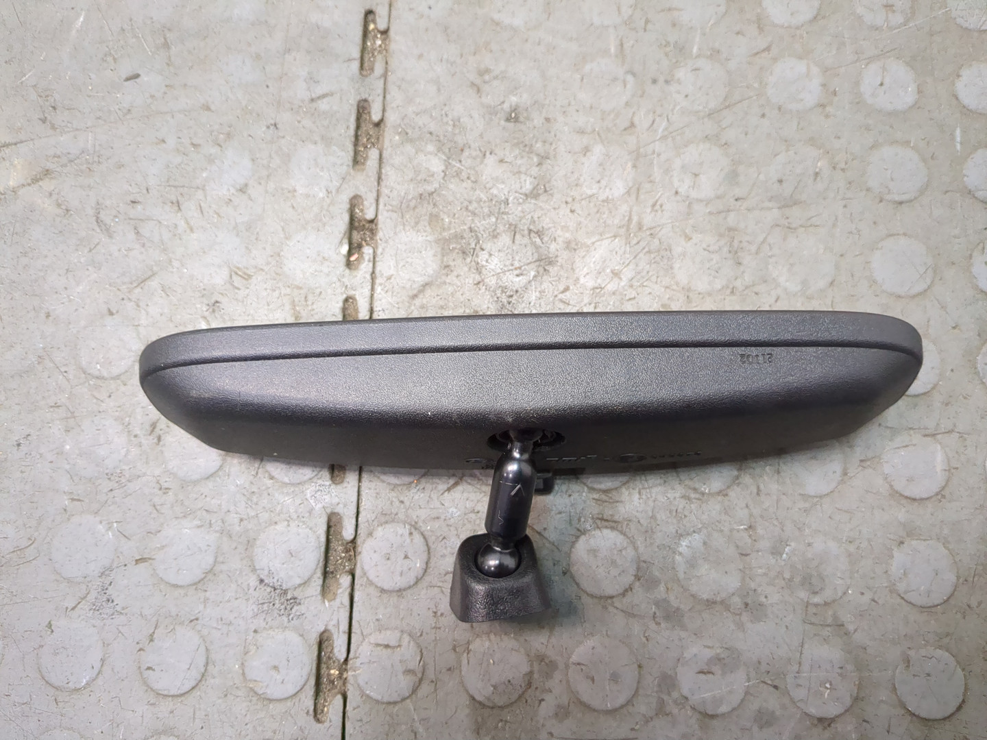 Зеркало заднего вида