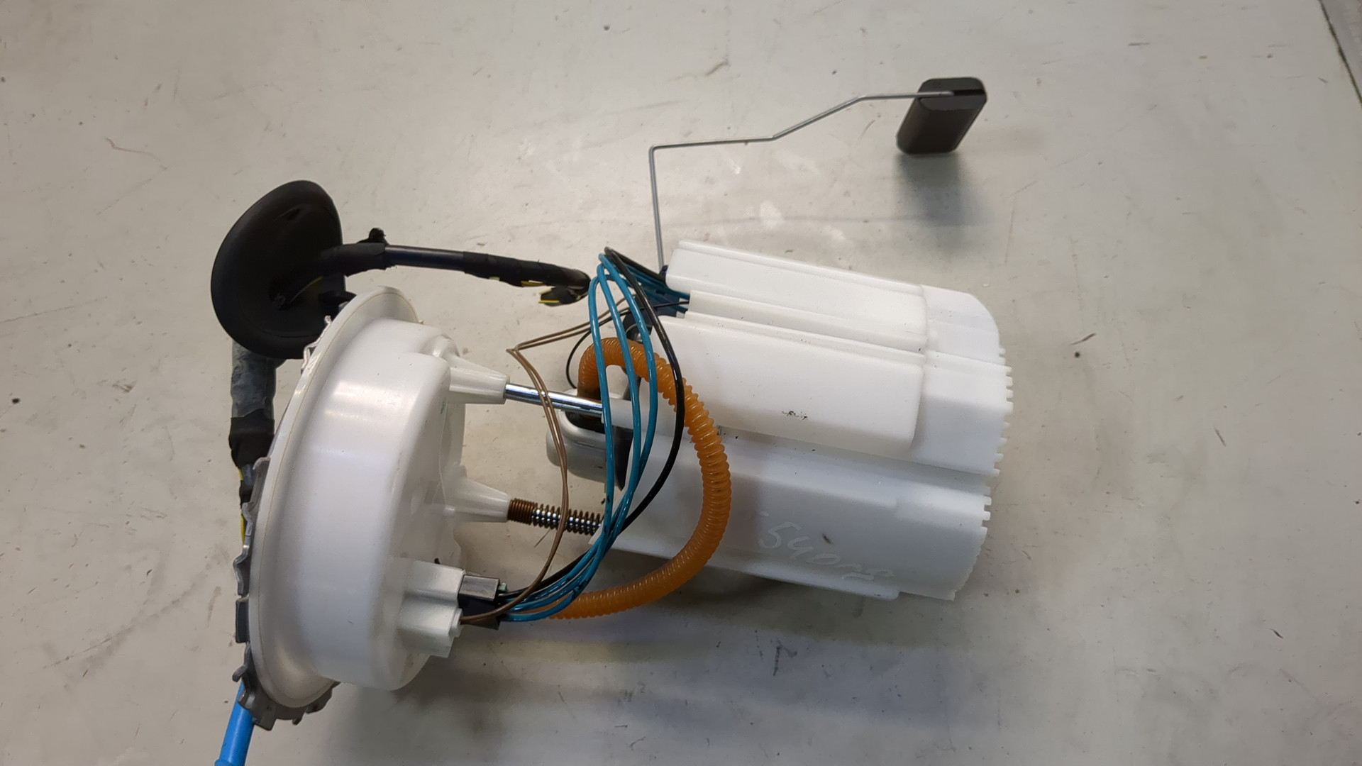 Насос топливный электрический