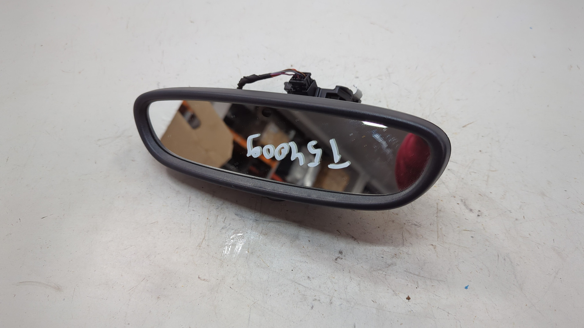 Зеркало заднего вида