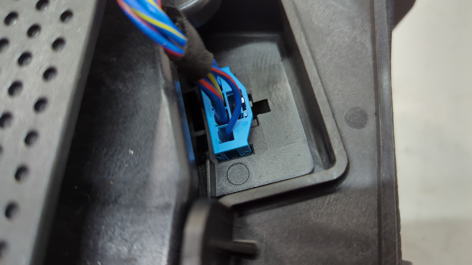 Сабвуфер для X2 F39 2017-2025