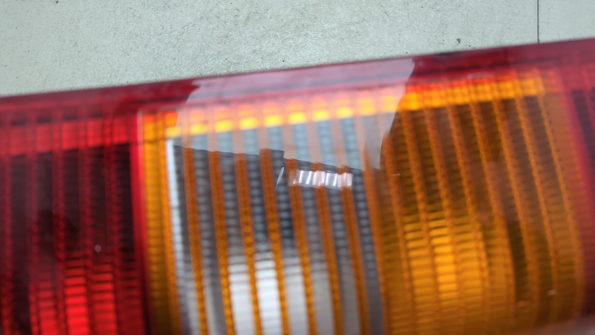 Фонарь задний правый