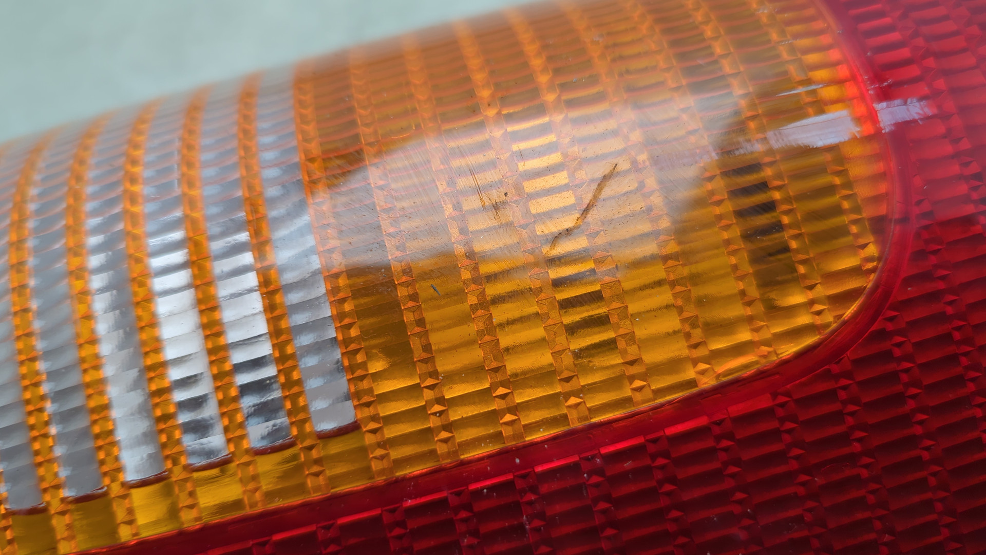 Фонарь задний правый