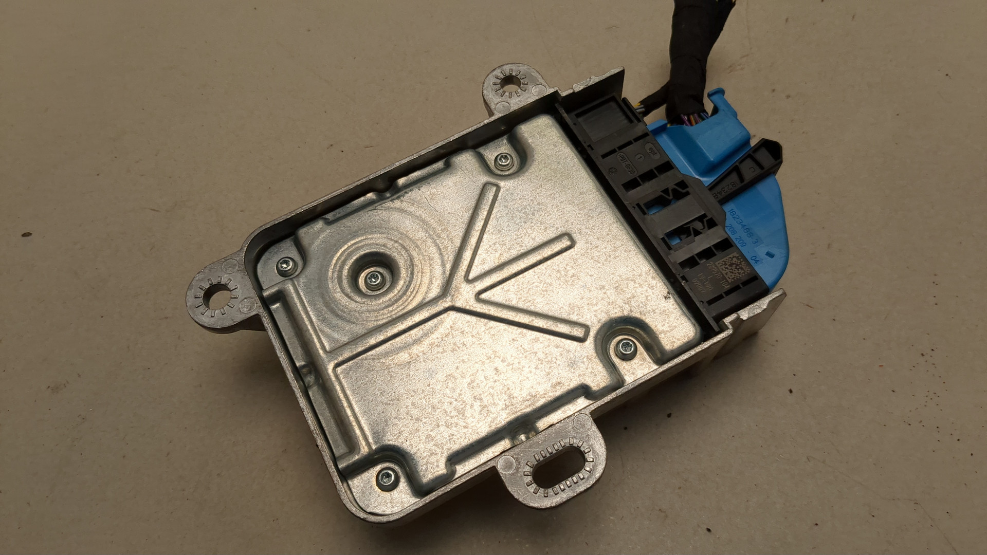 Блок управления подушек безопасности (AIR BAG)