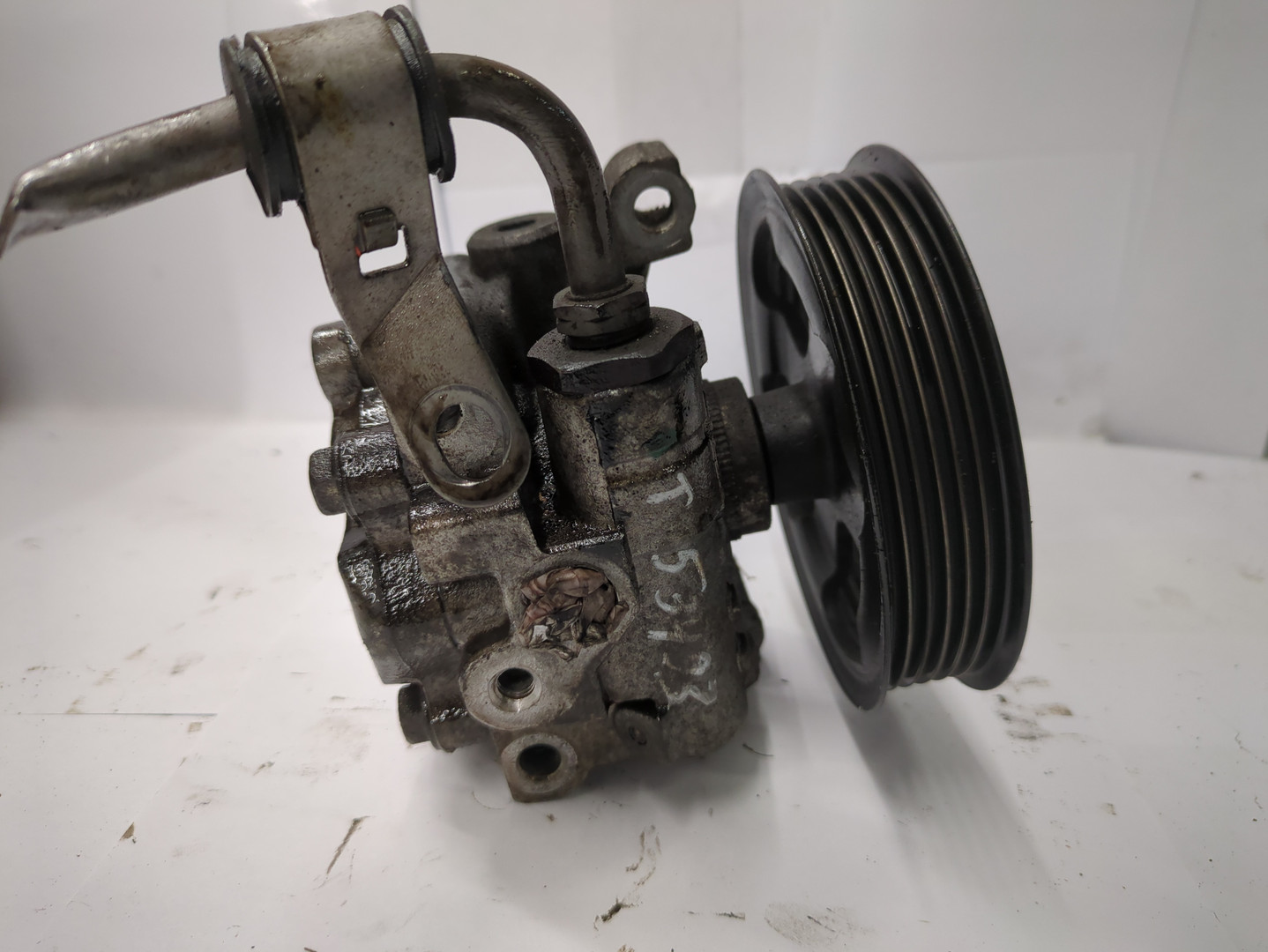 Насос ГУР (гидроусилитель руля)