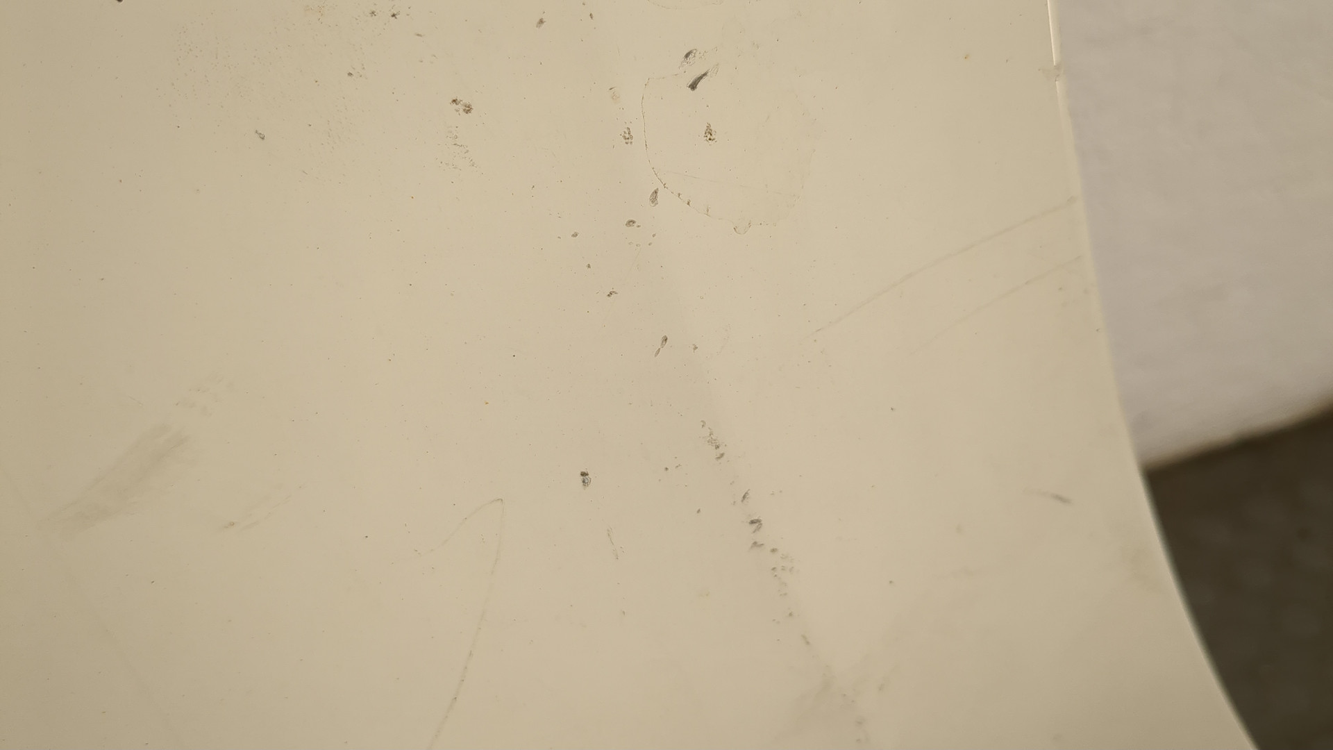 Крыло переднее правое