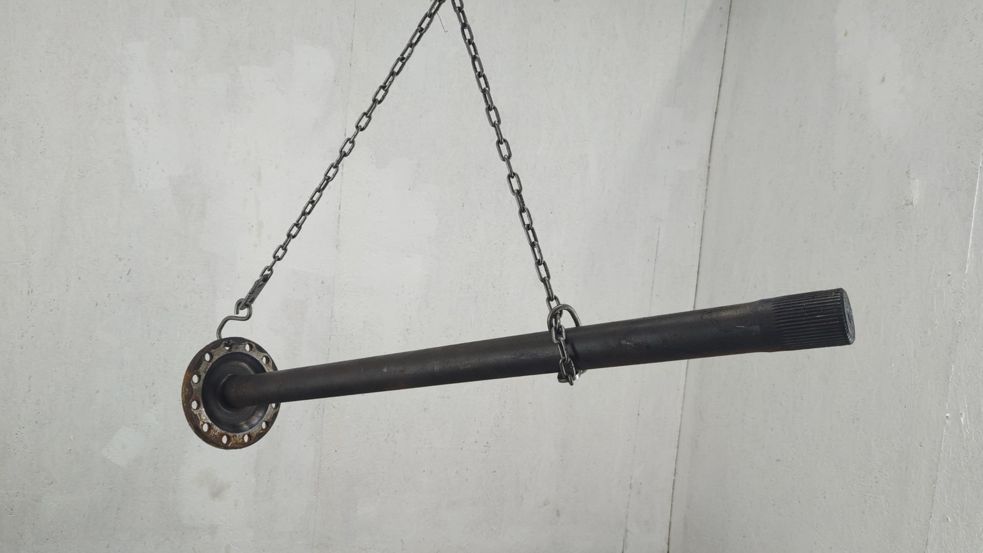 Полуось задняя левая