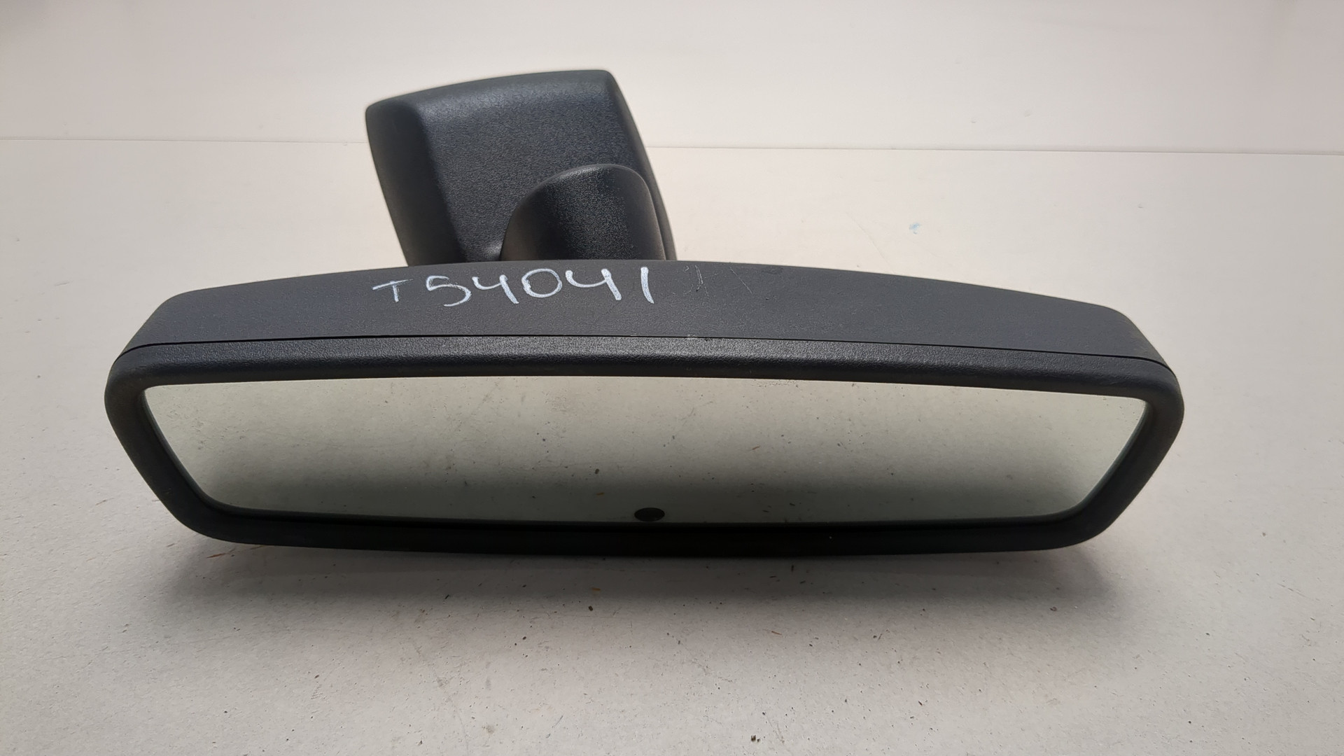 Зеркало заднего вида