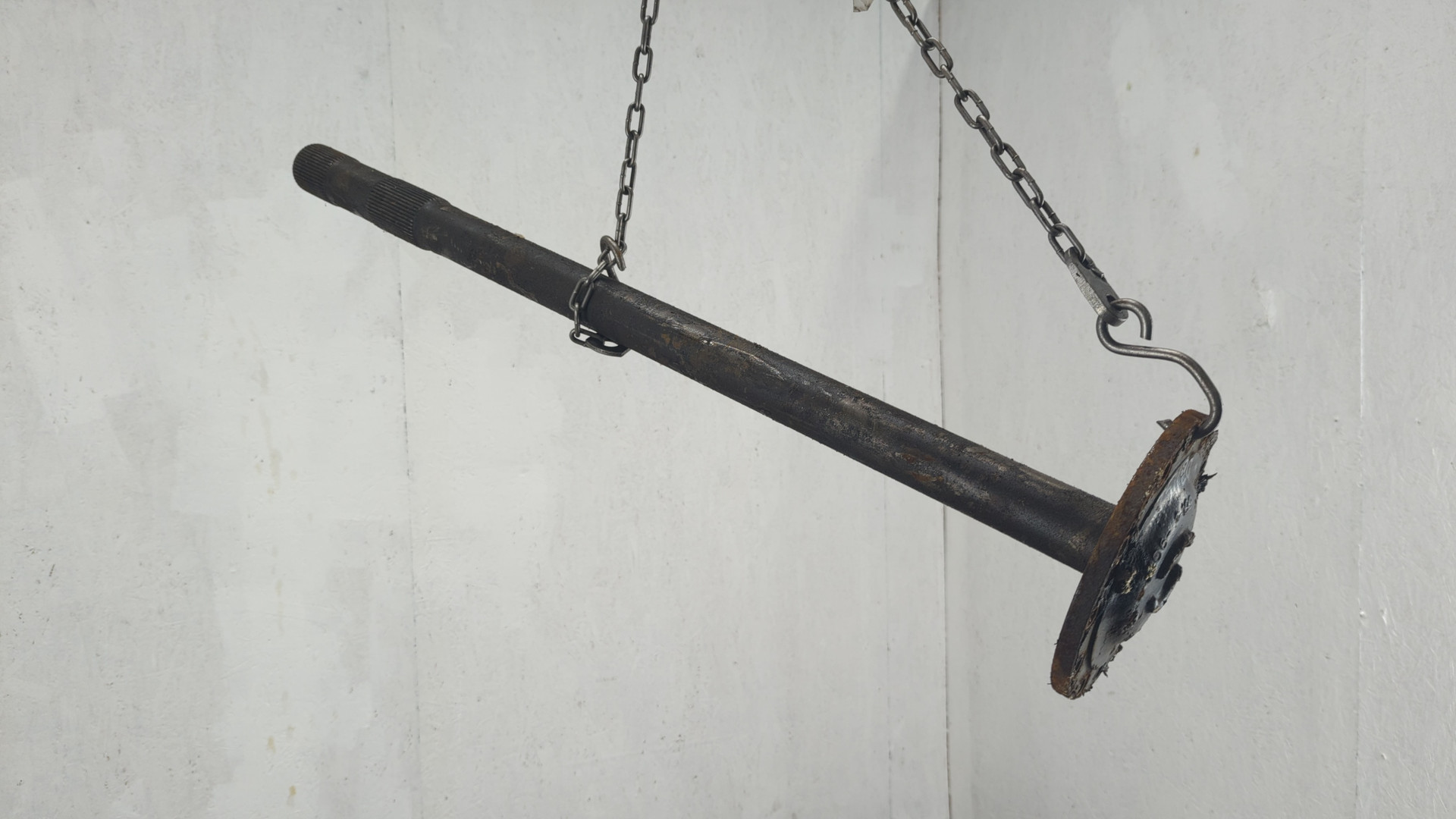 Полуось задняя правая