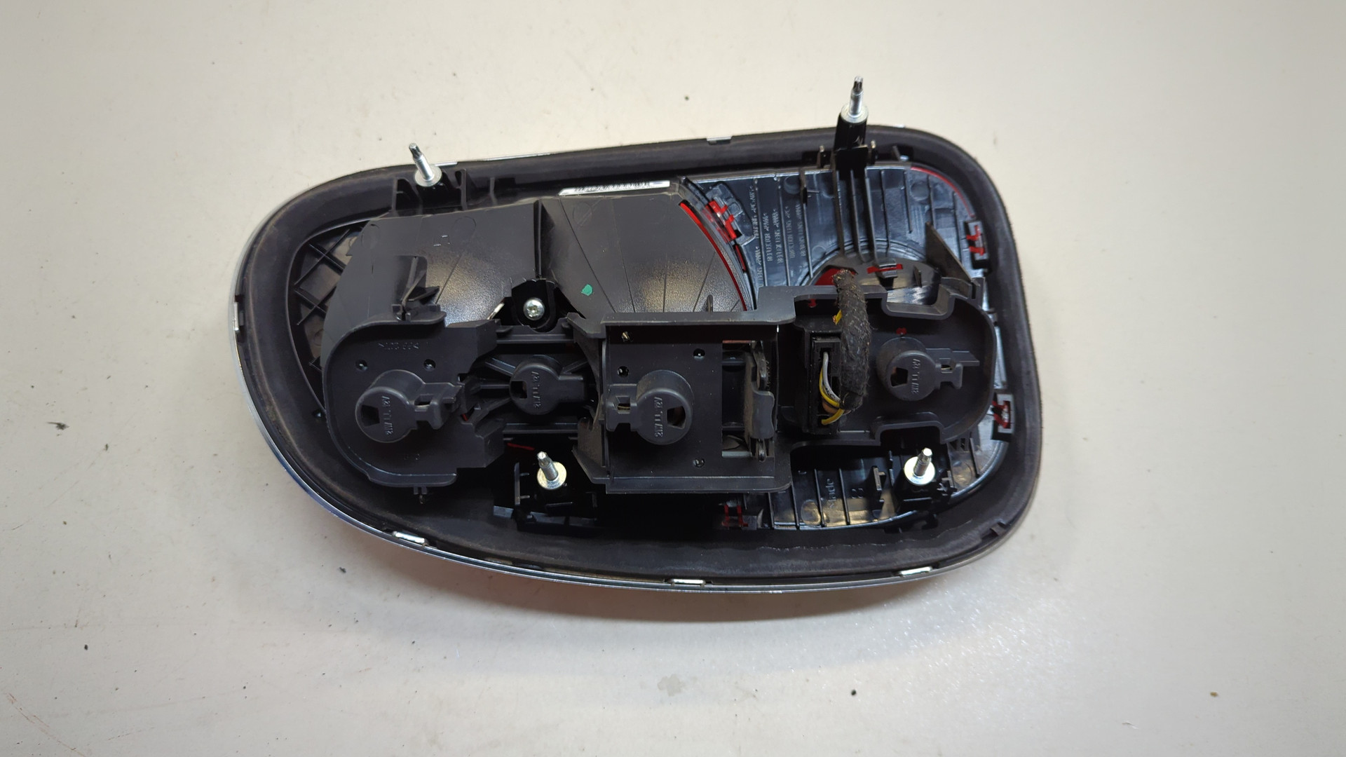 Фонарь задний правый