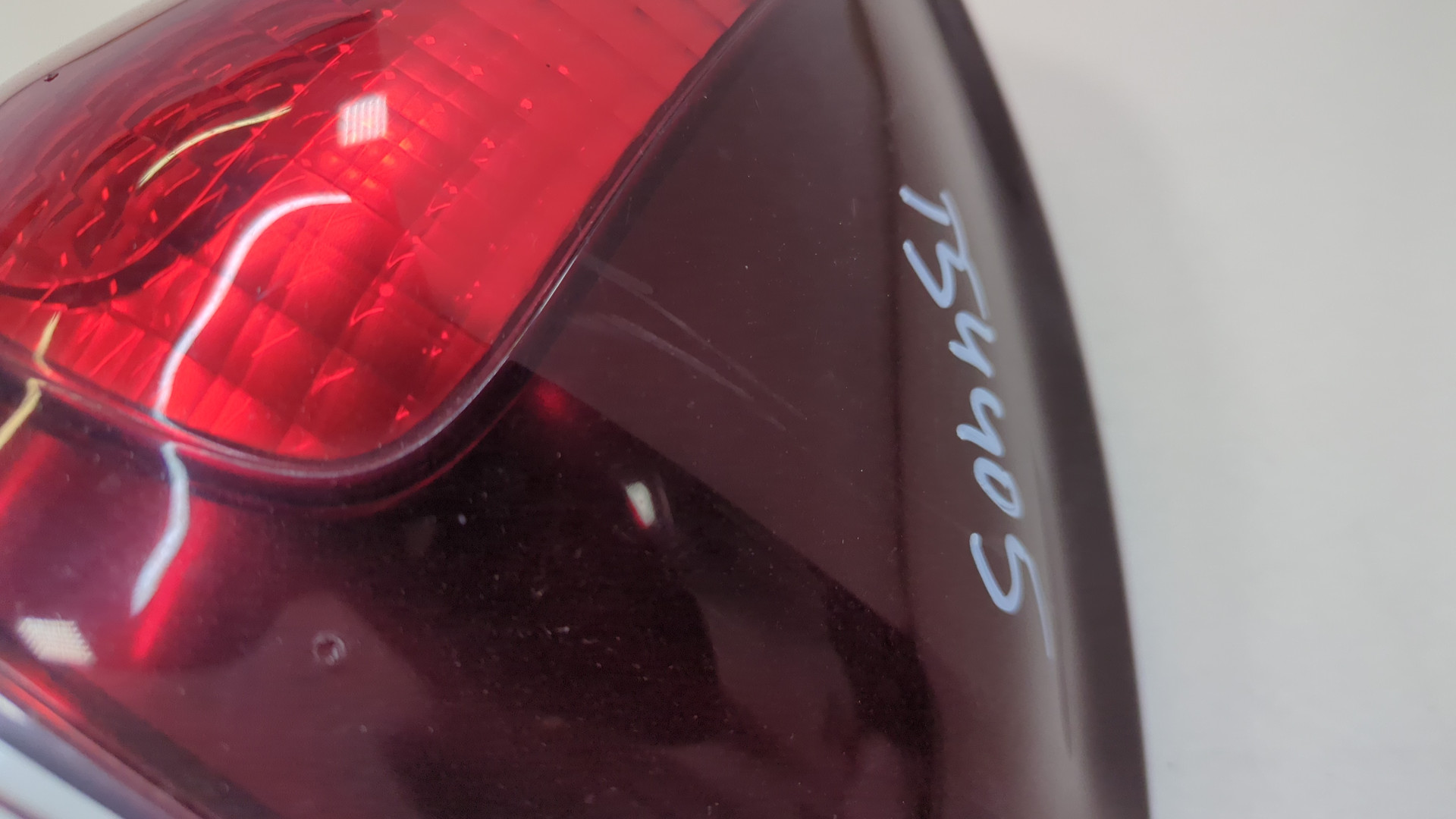 Фонарь задний правый