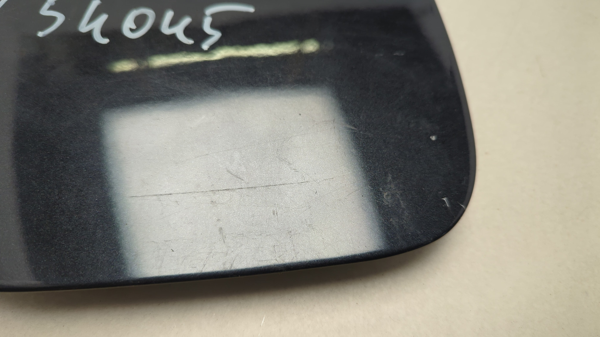 Лючок бензобака