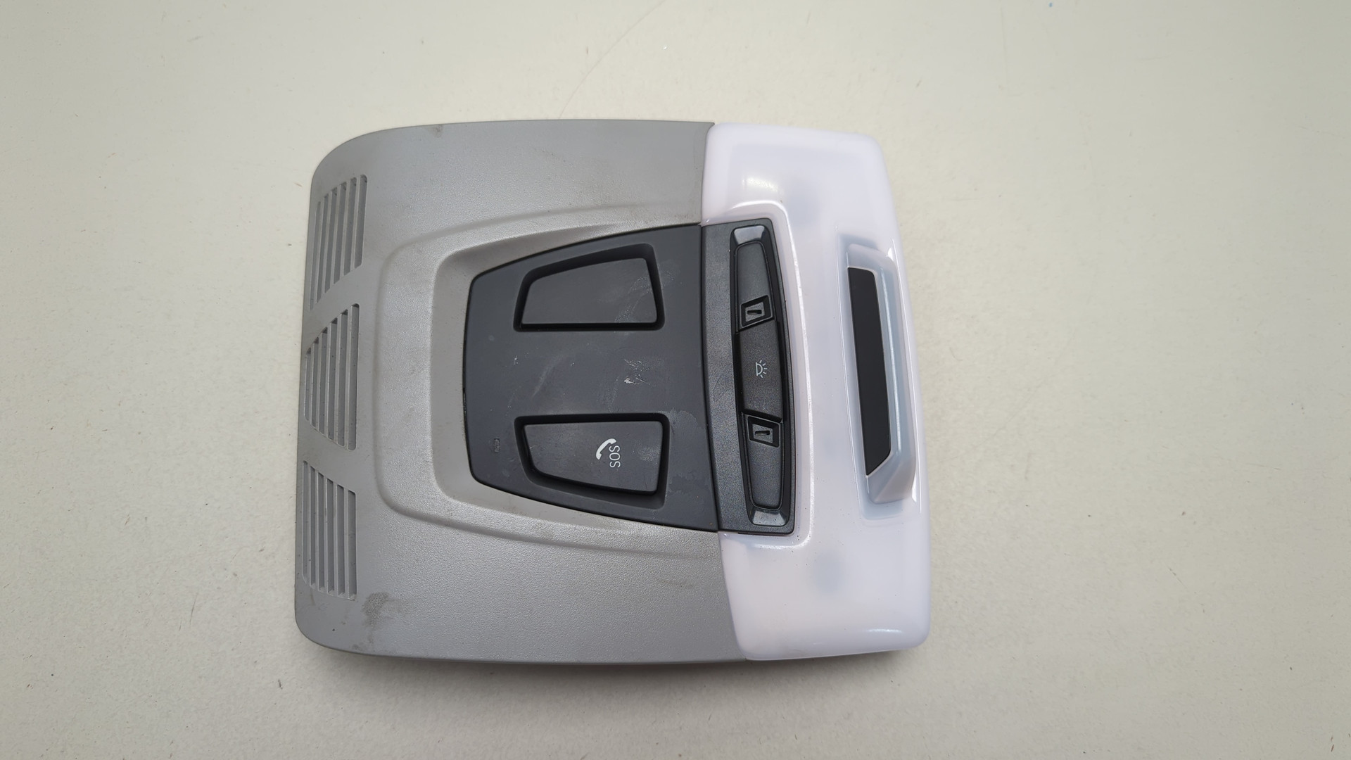 Плафон салонный