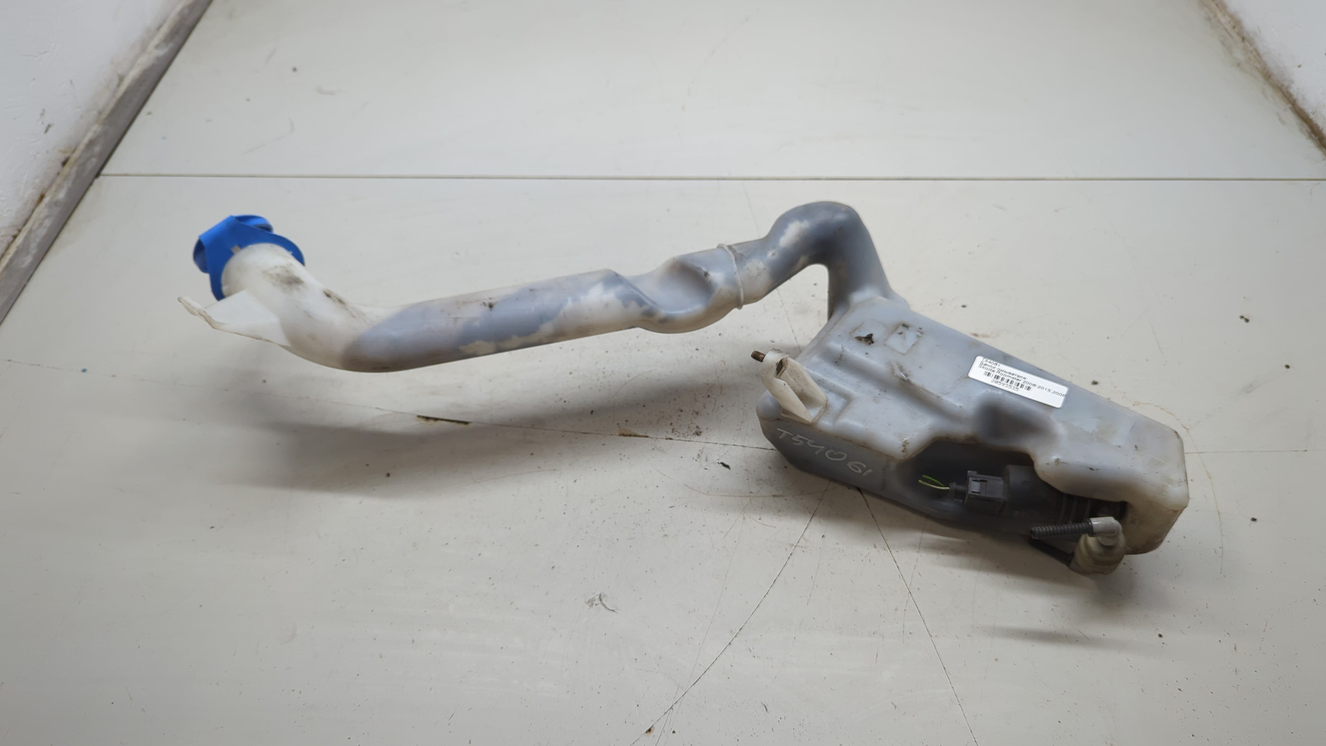 Бачок омывателя лобового стекла