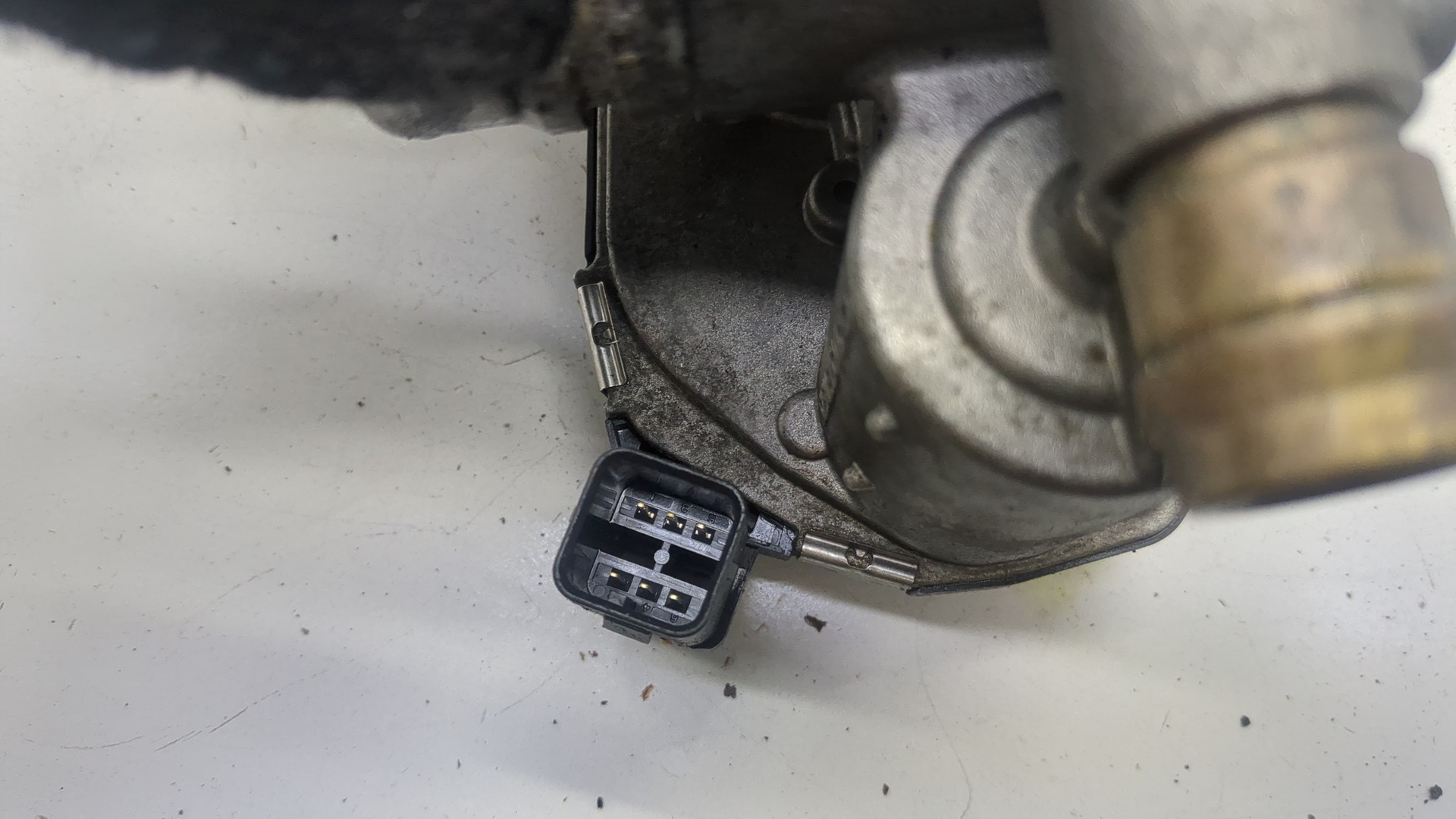 Заслонка дроссельная электрическая