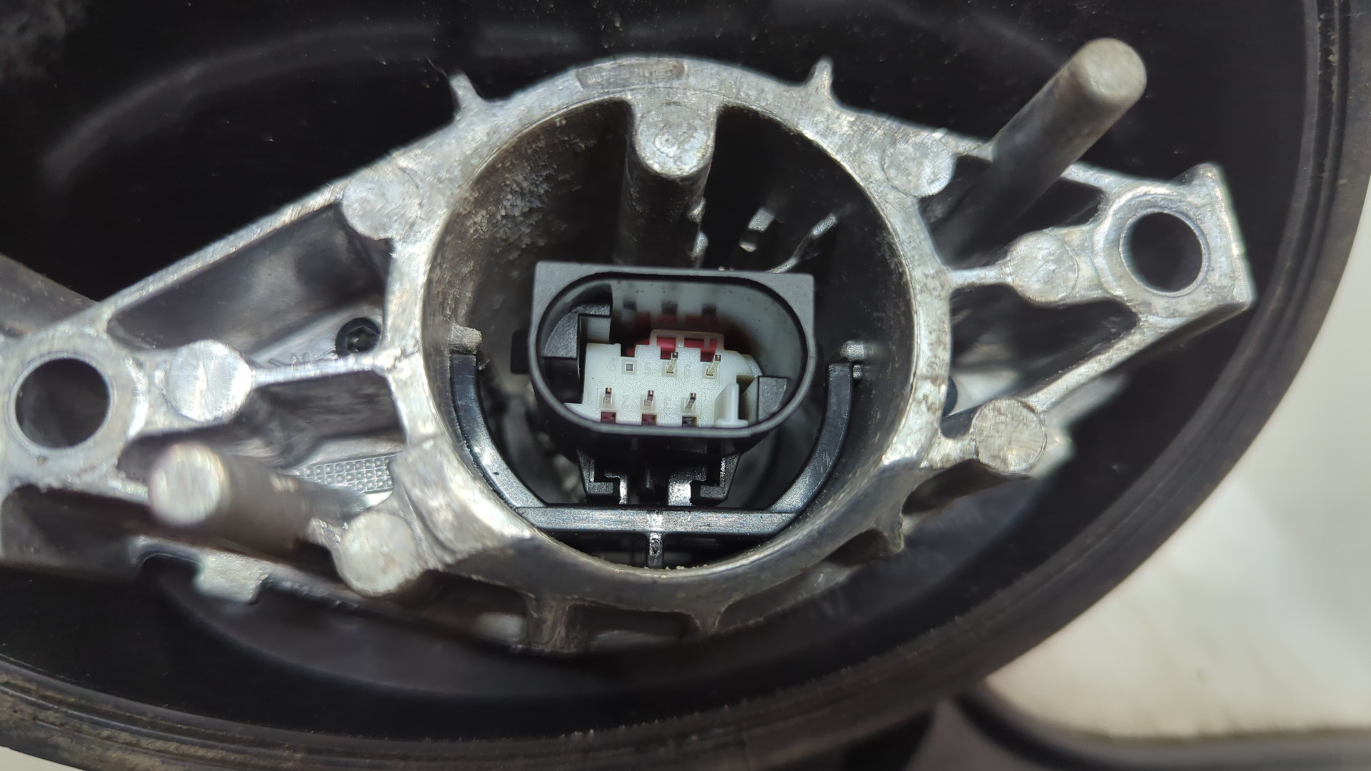 Зеркало левое электрическое