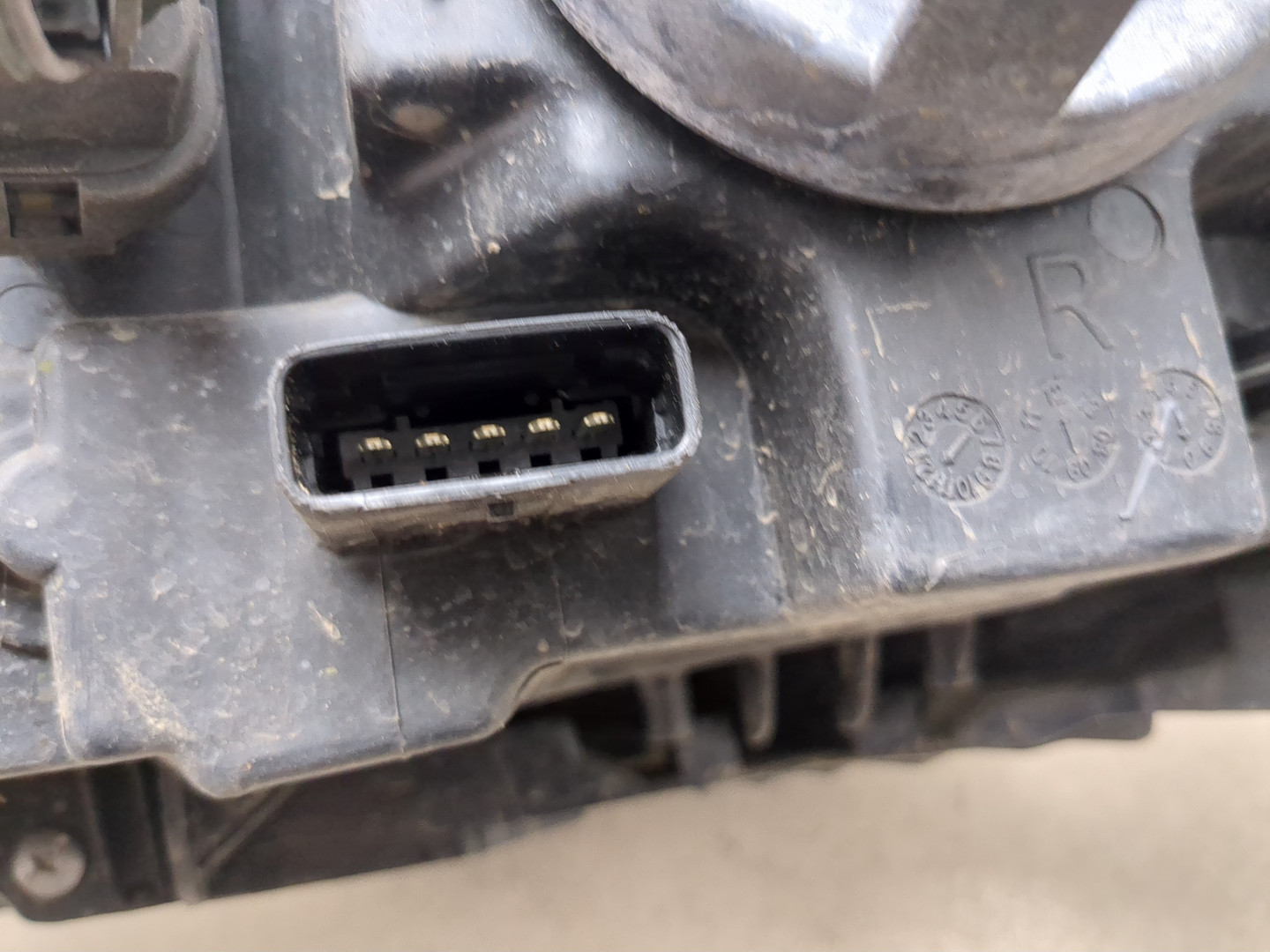 Фара правая