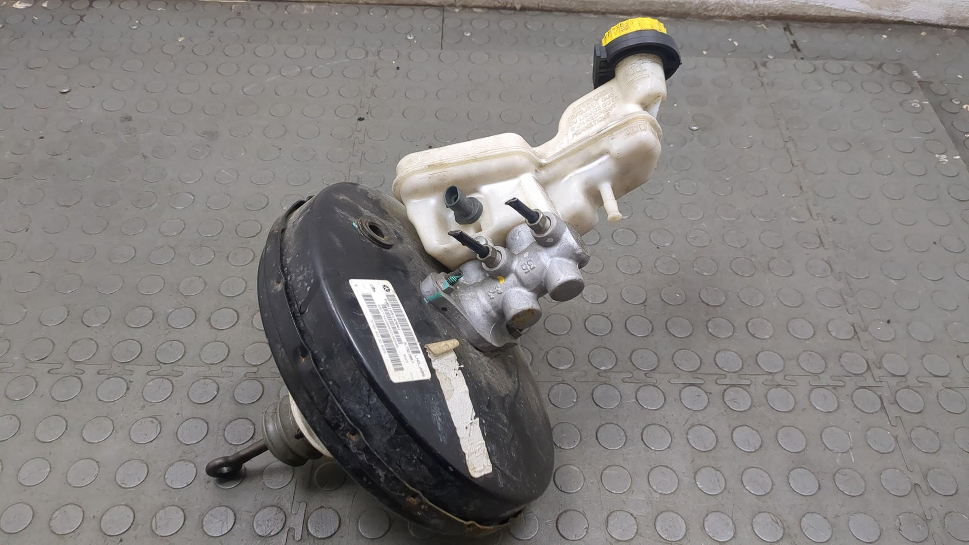 Усилитель тормозов вакуумный