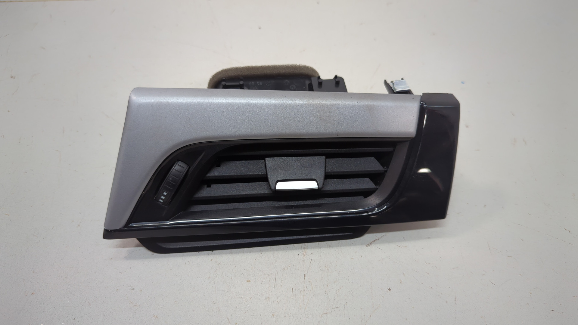 Дефлектор воздушный