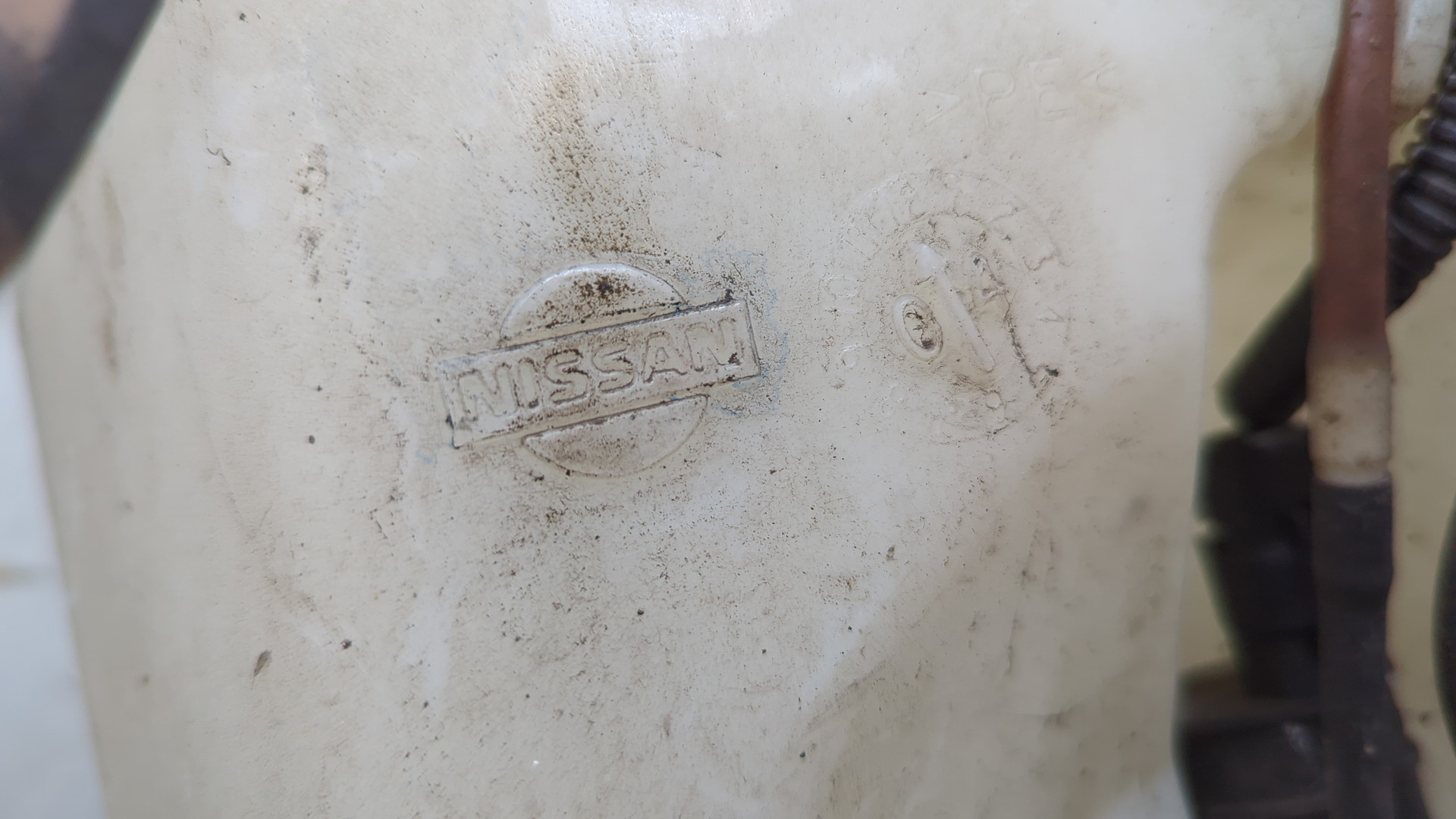 Бачок омывателя лобового стекла