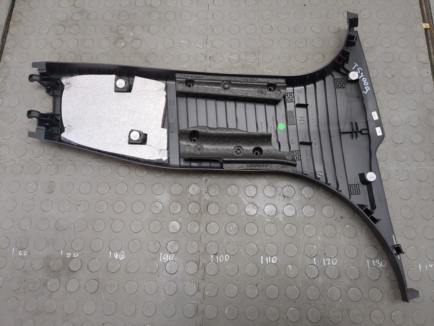 Обшивка стойки