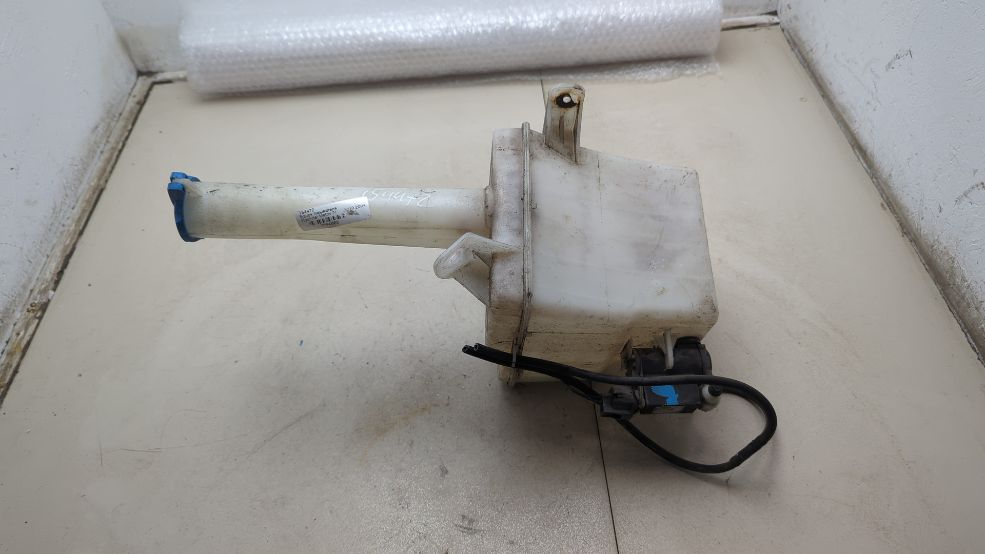 Бачок омывателя лобового стекла