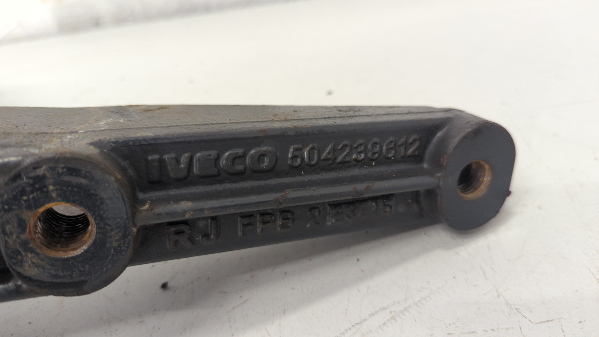 Кронштейн крепления торсиона