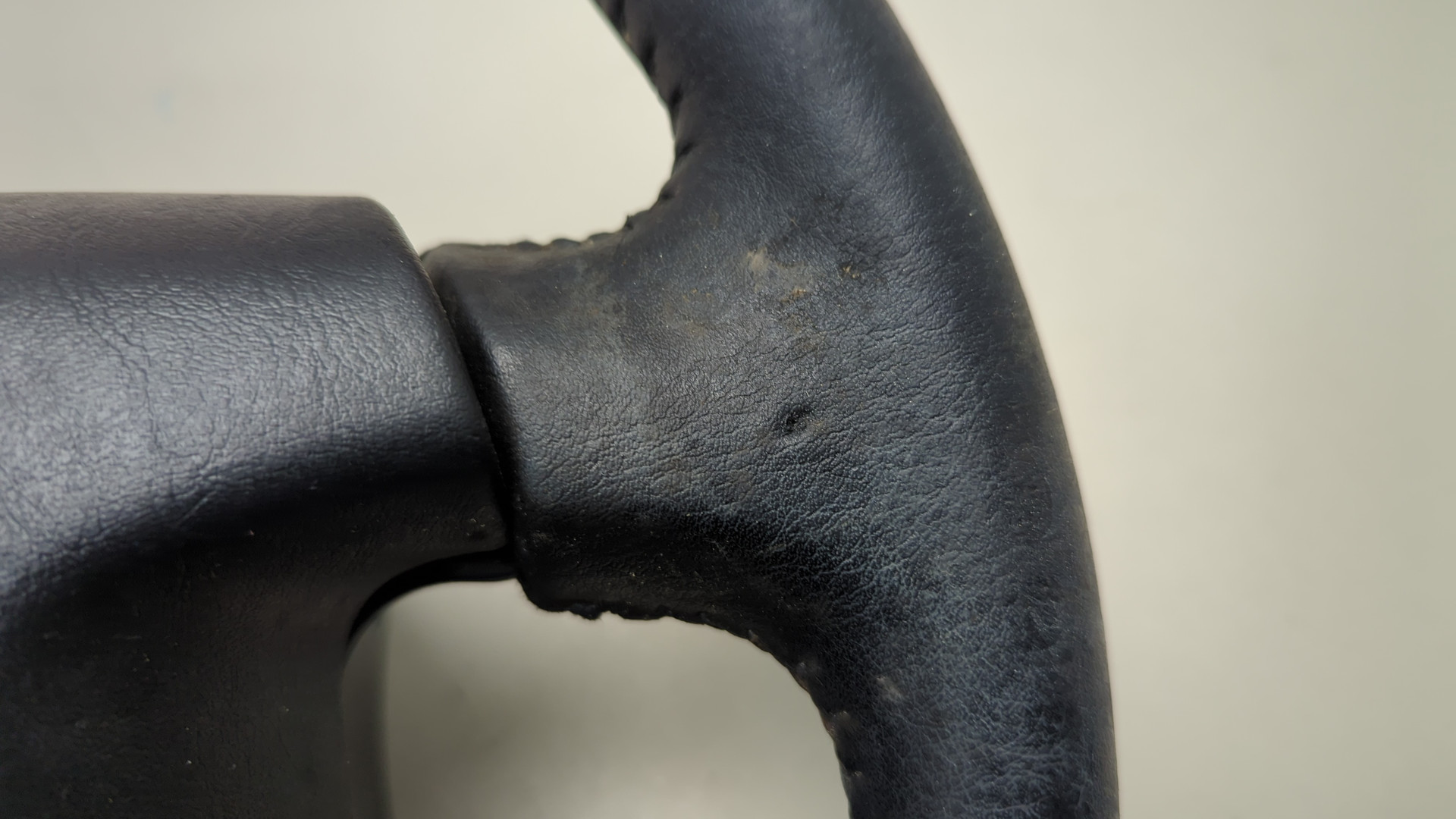 Рулевое колесо (руль)