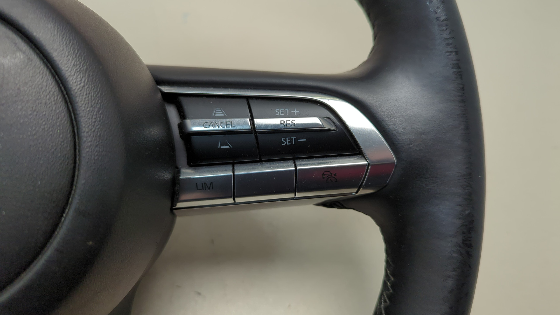 Рулевое колесо (руль)