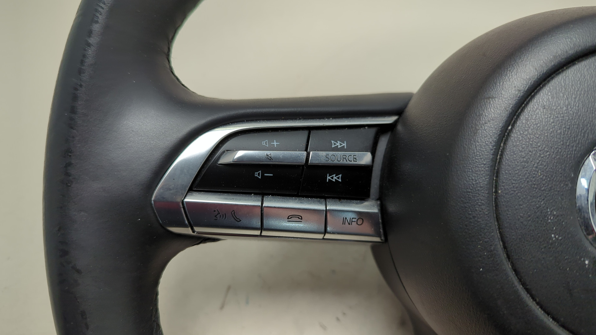 Рулевое колесо (руль)