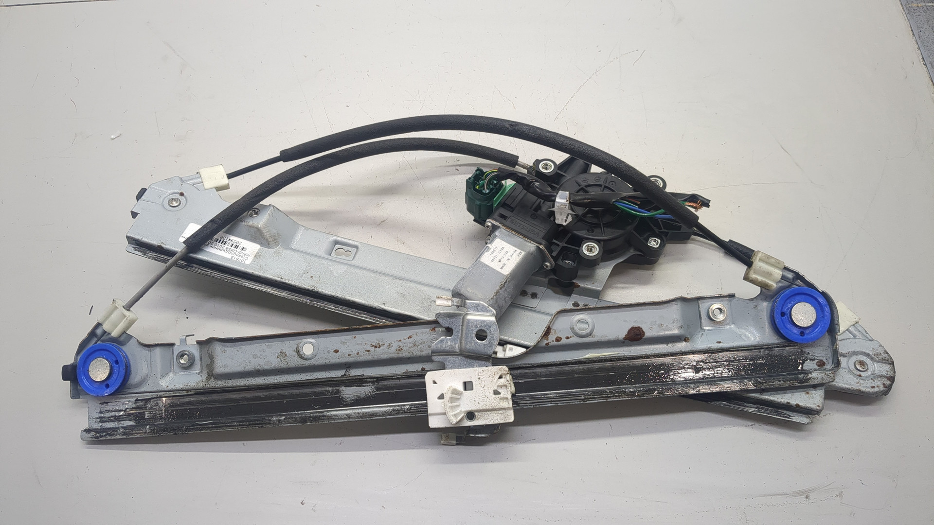 Стеклоподъемник электр. передний правый