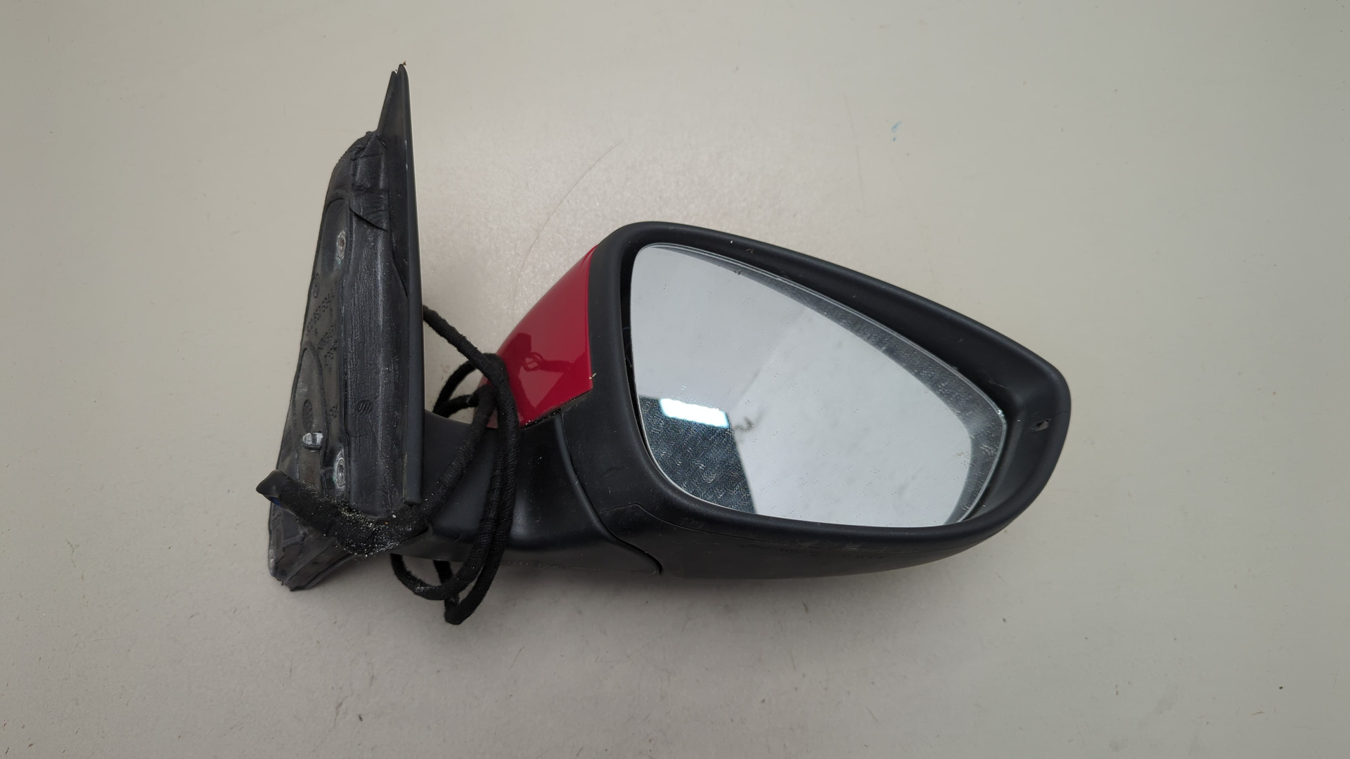 Зеркало правое электрическое