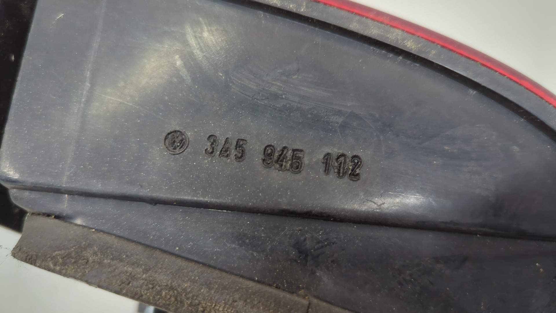 Фонарь задний правый