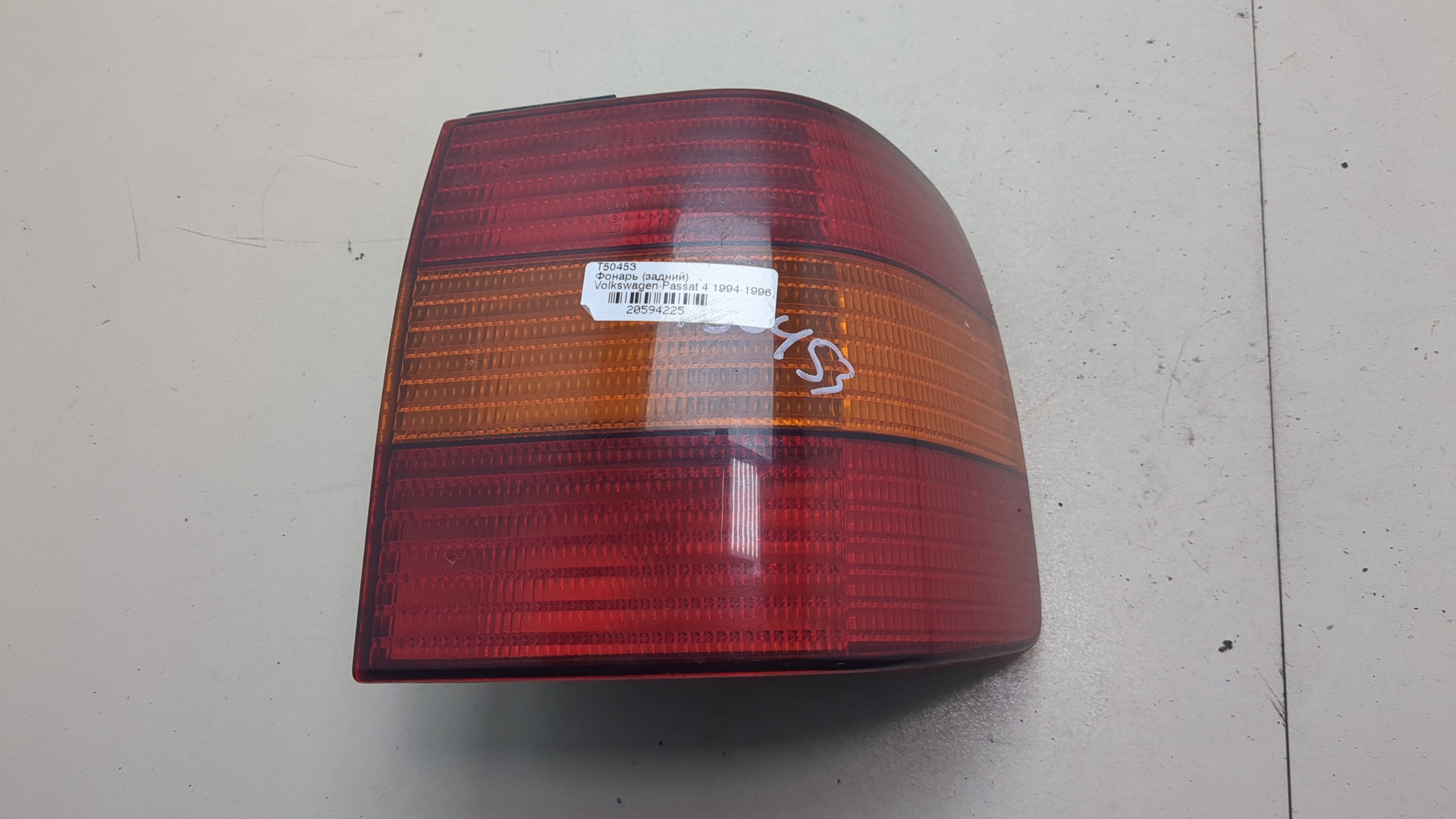Фонарь задний правый