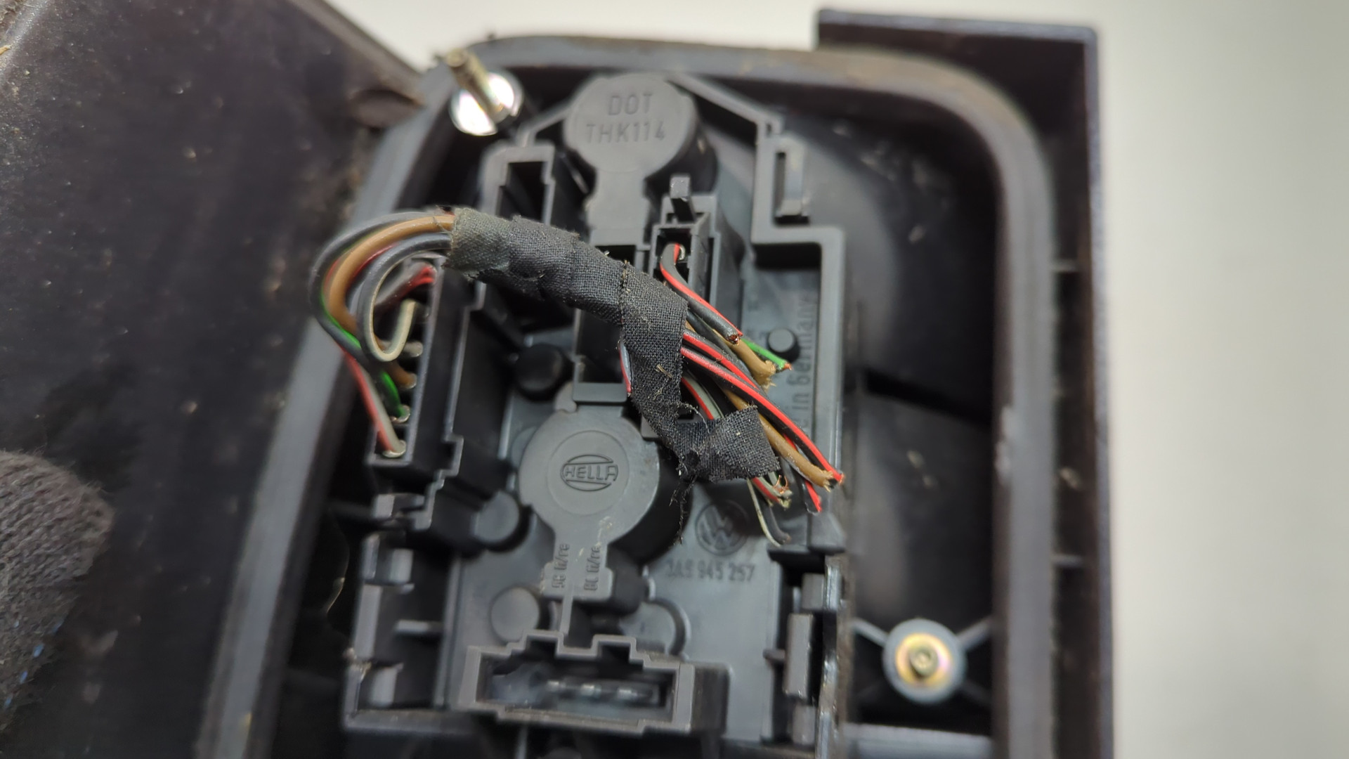 Фонарь задний правый